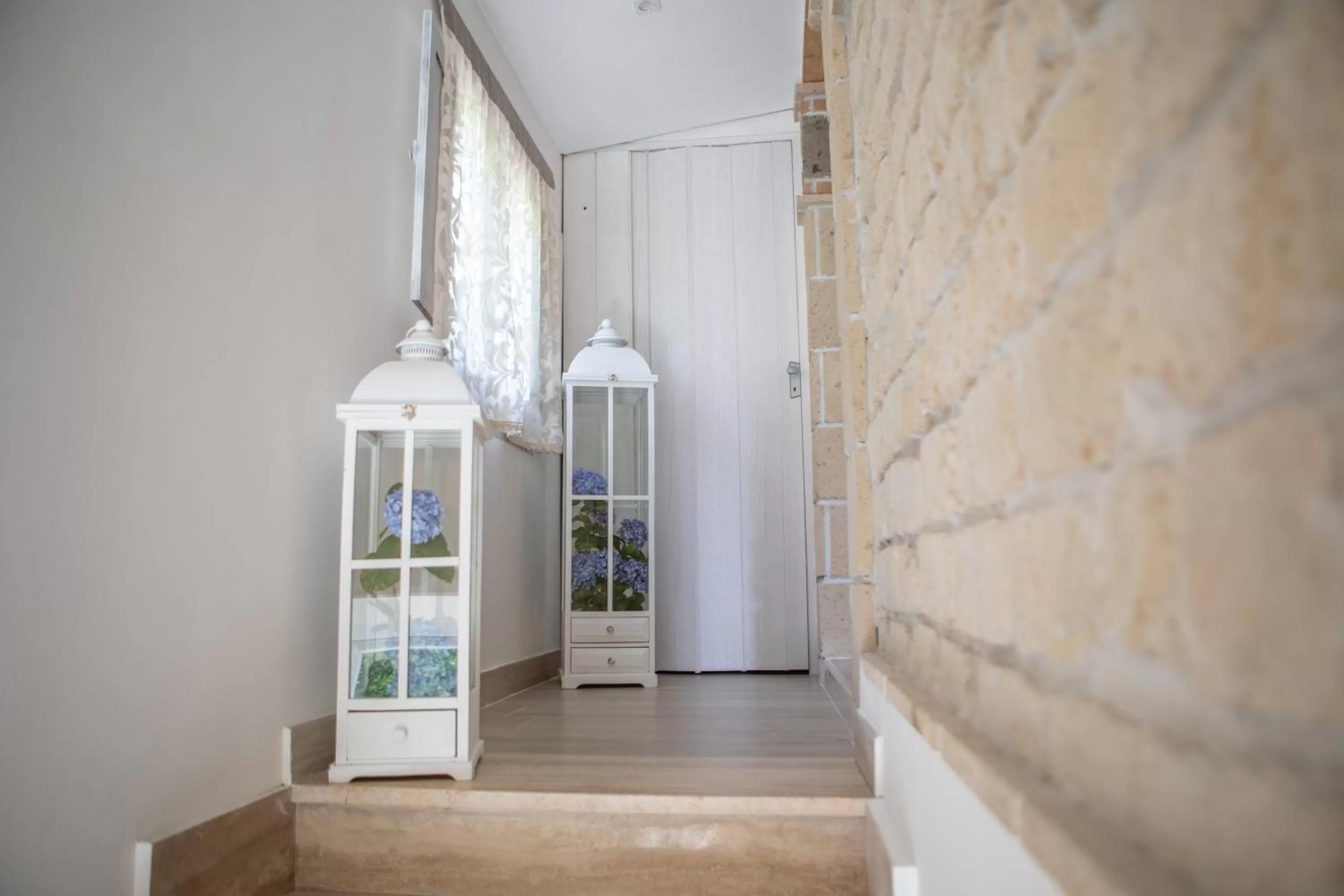 Decorative detail in IL CEPPO sui sentieri per Amalfi