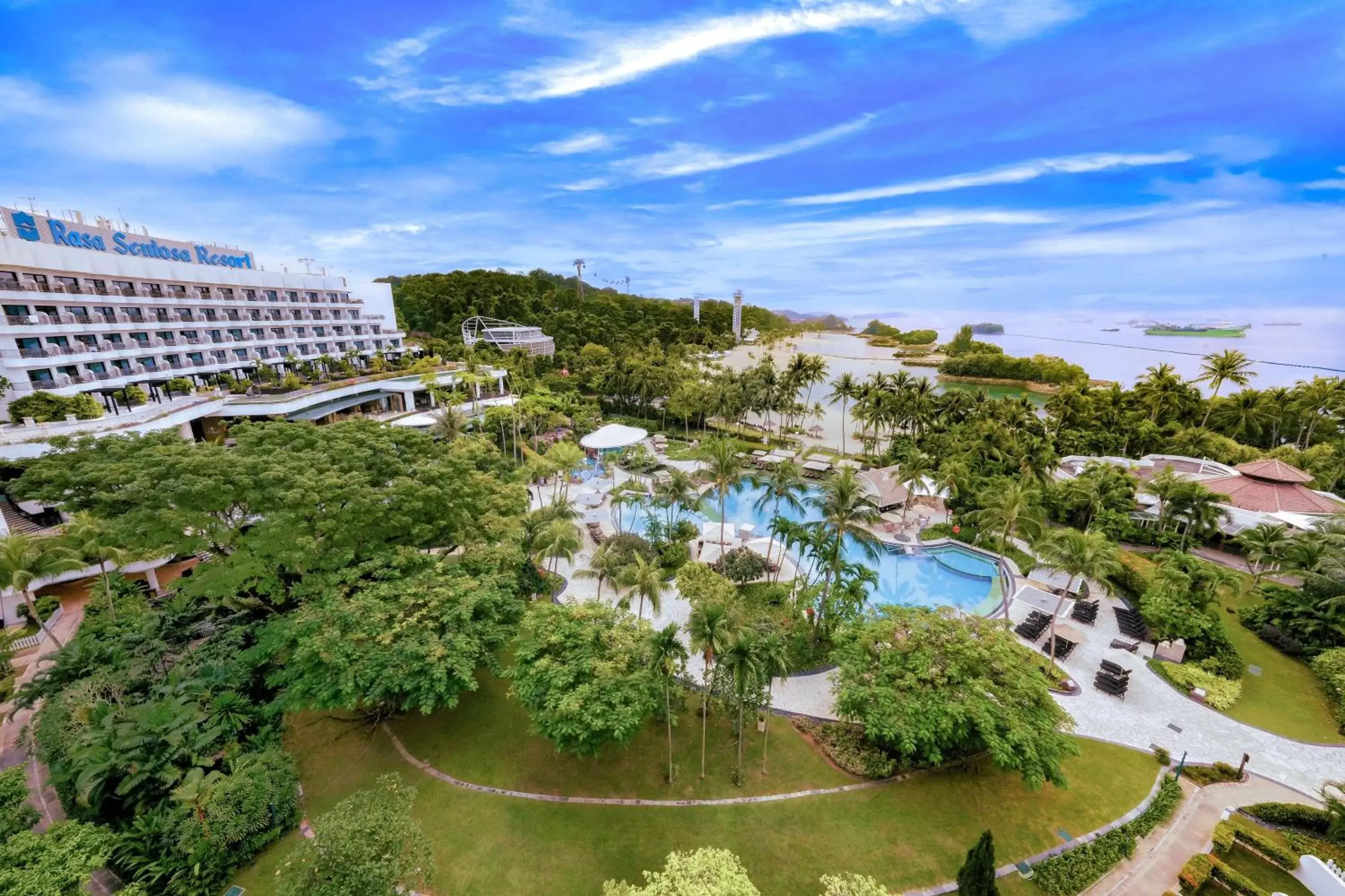 Bedroom, Bird's-eye View in Shangri-La Rasa Sentosa, Singapore