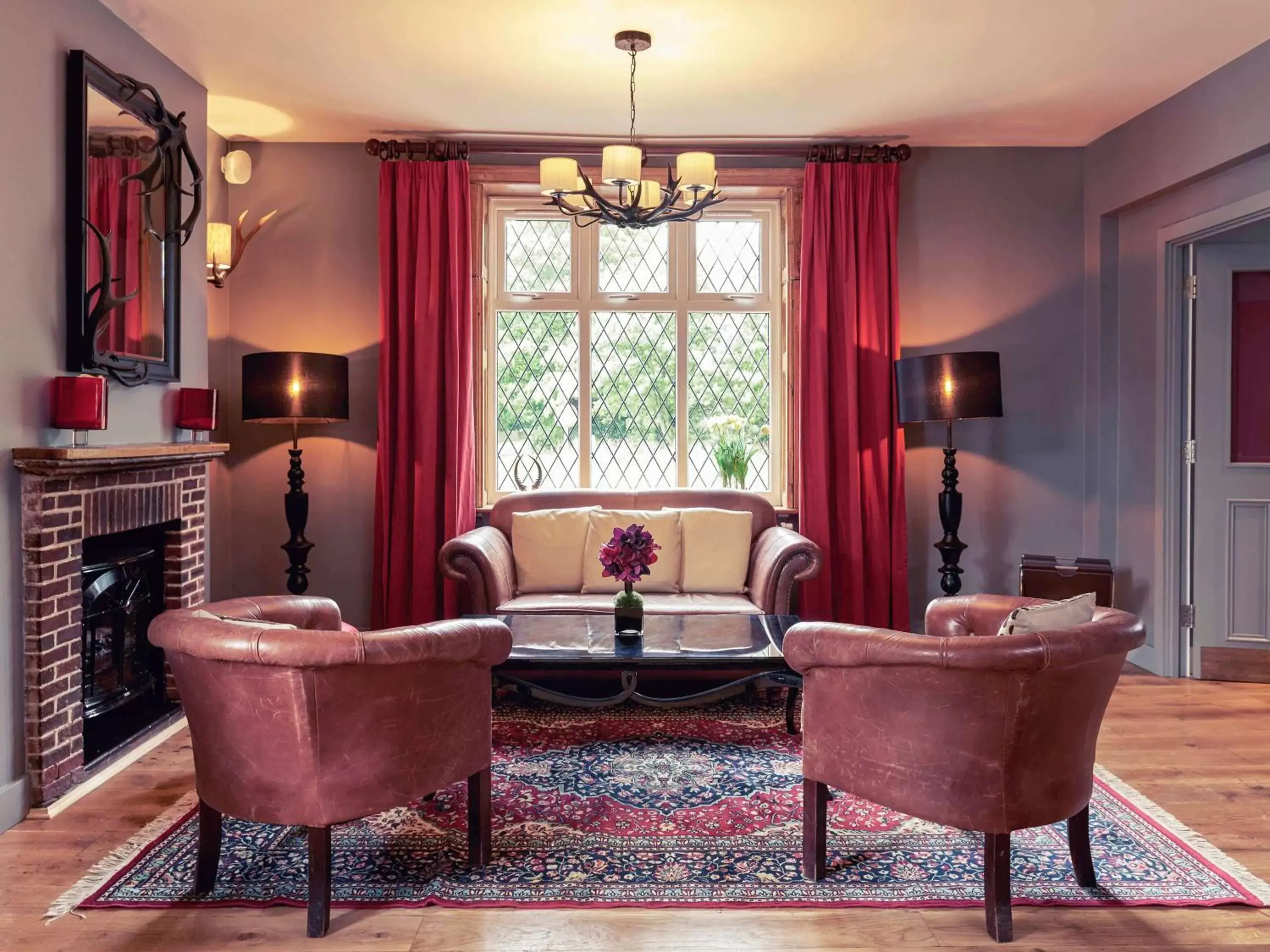 Lounge or bar, Seating Area in Mercure Thame Lambert Hotel