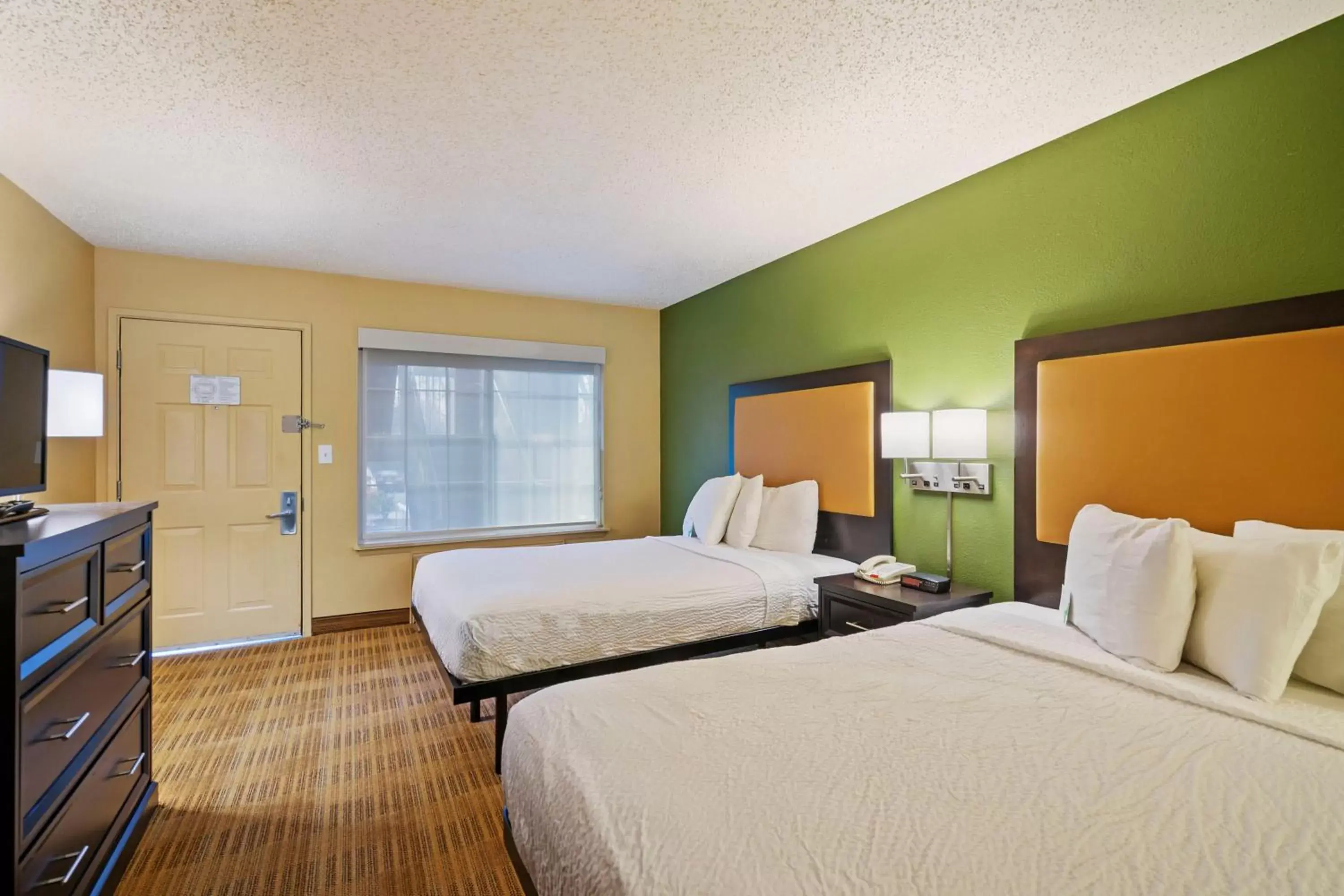 Bed in Extended Stay America Suites - Washington, DC - Reston