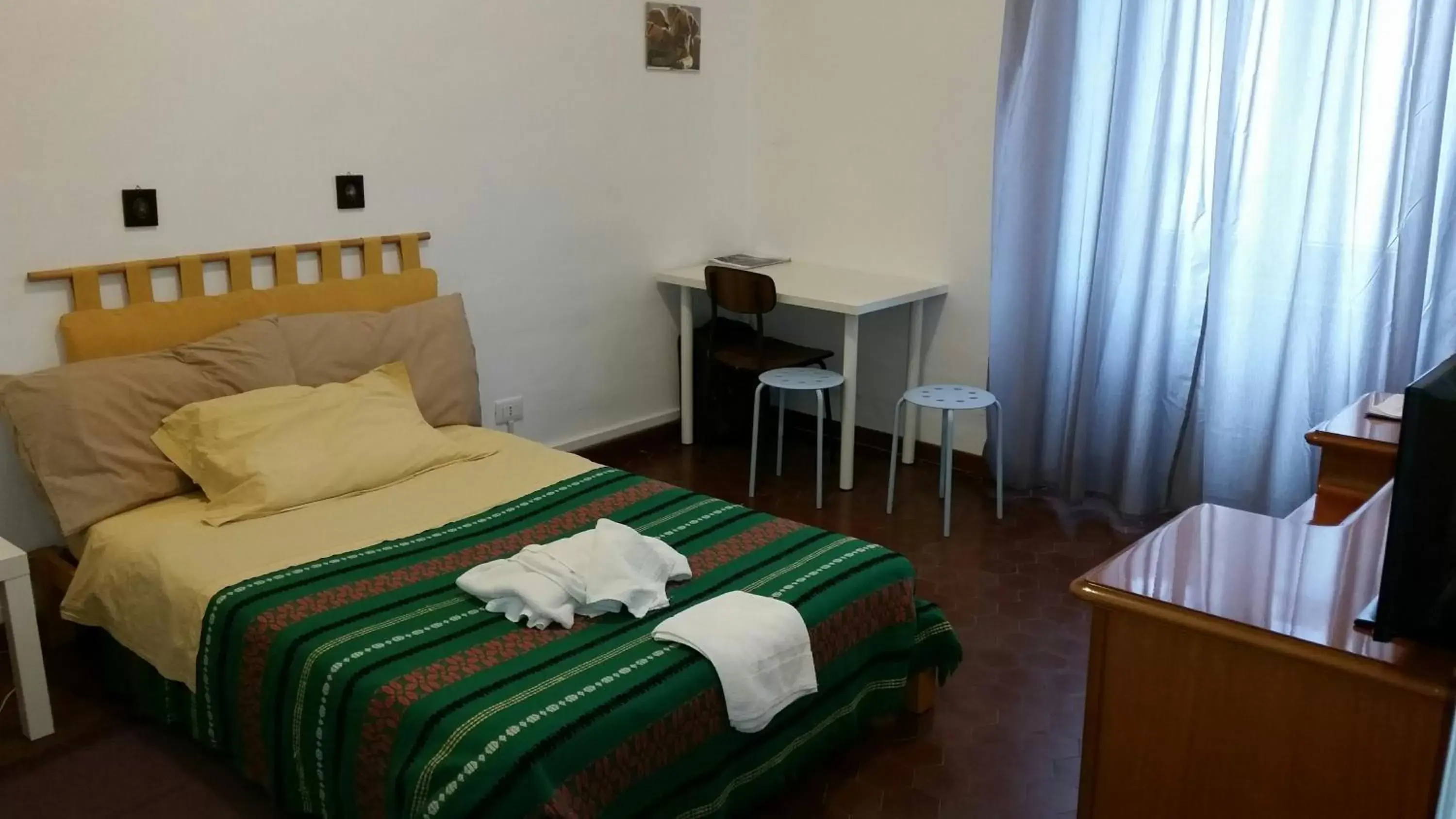 Photo of the whole room, Bed in Il Cucù B&B