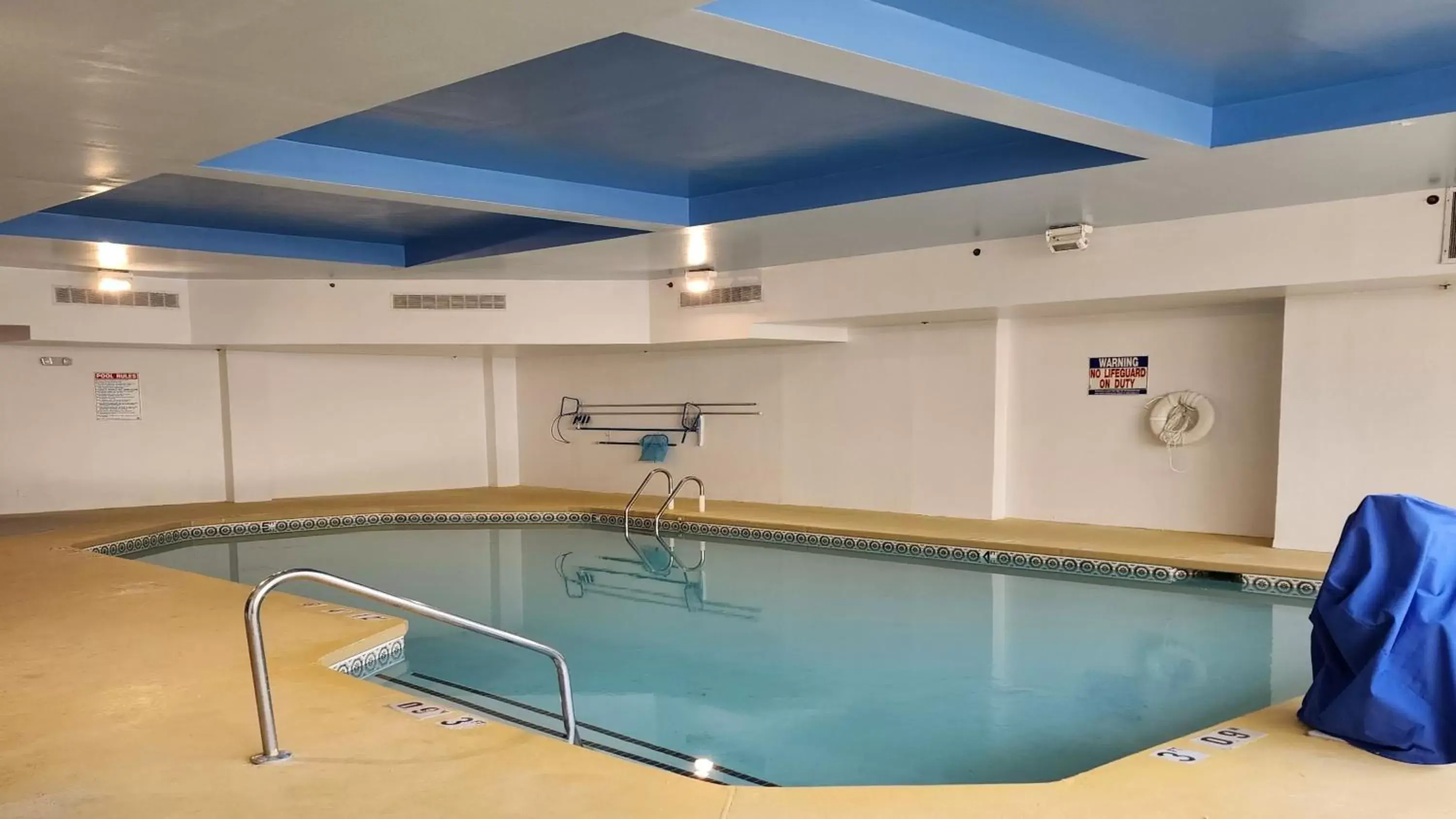 Swimming Pool in Holiday Inn Wilmington-Market Street, an IHG Hotel