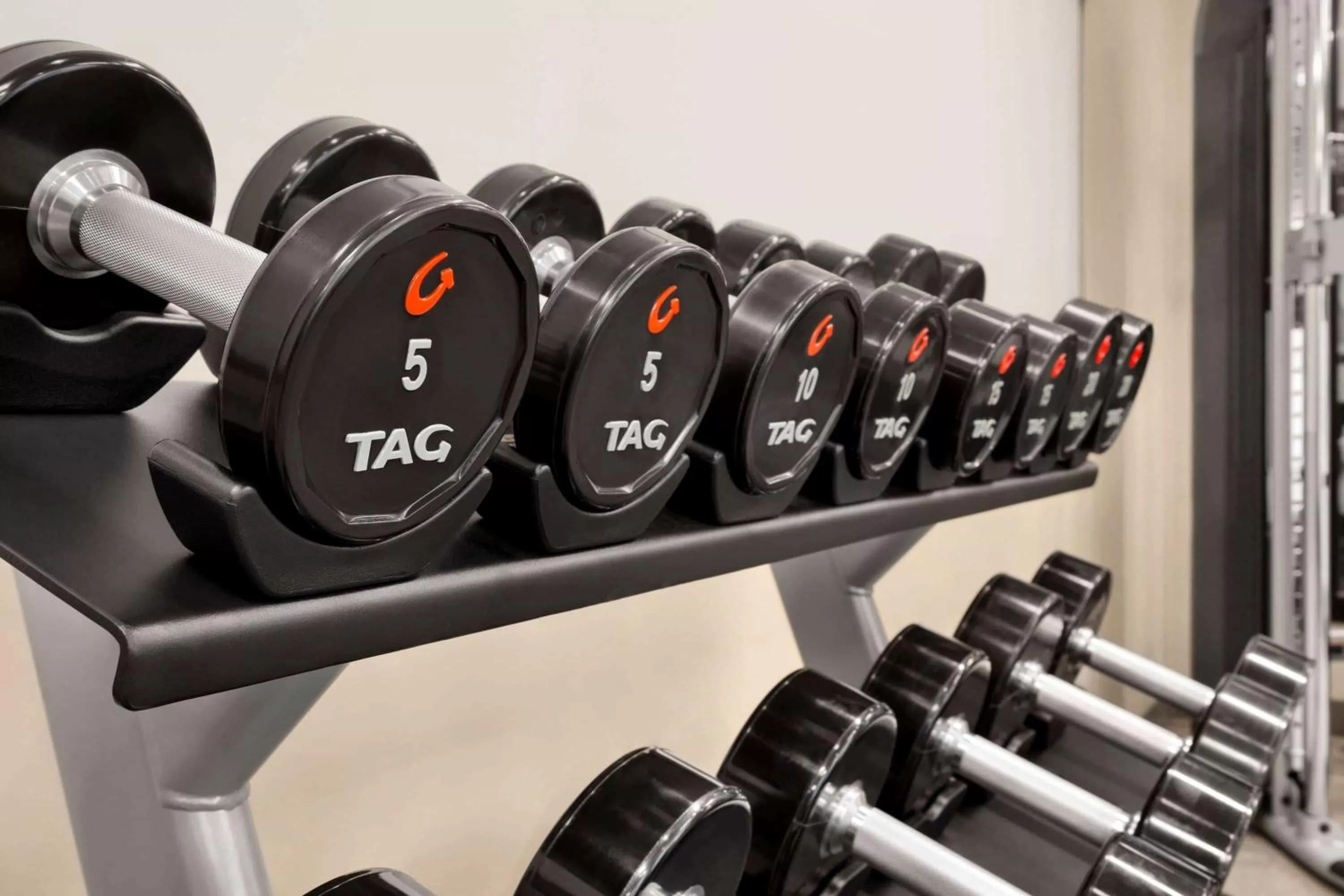 Fitness centre/facilities in La Quinta Inn & Suites by Wyndham San Bernardino