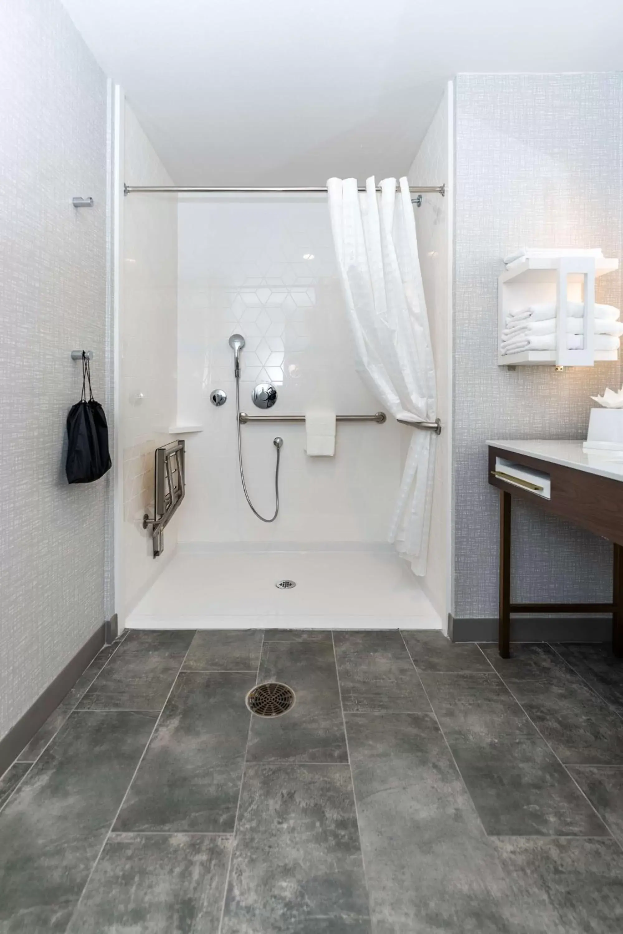 Bathroom in Hampton Inn & Suites Sugar Land, Tx