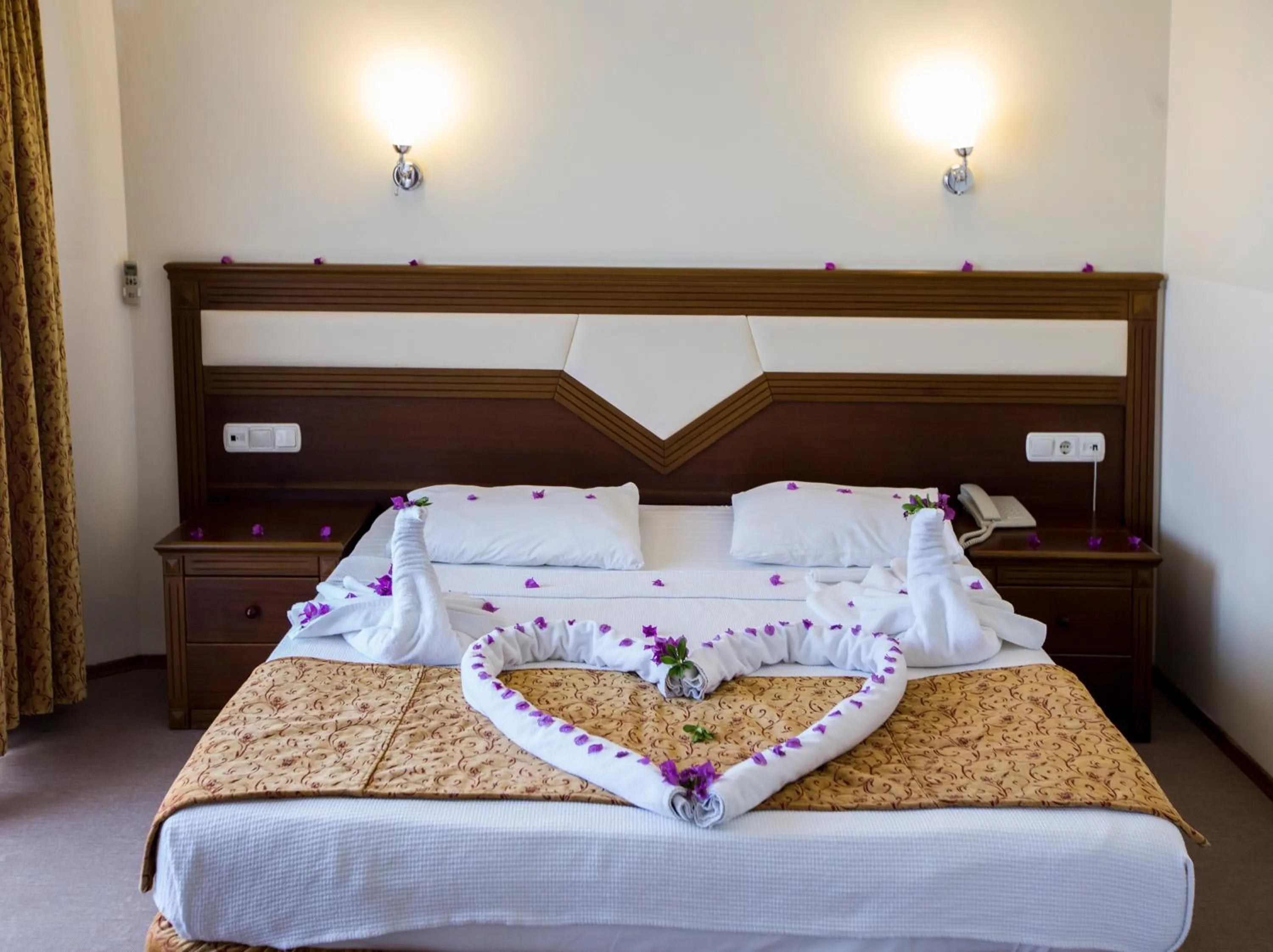 Pool view in Valeri Beach Hotel