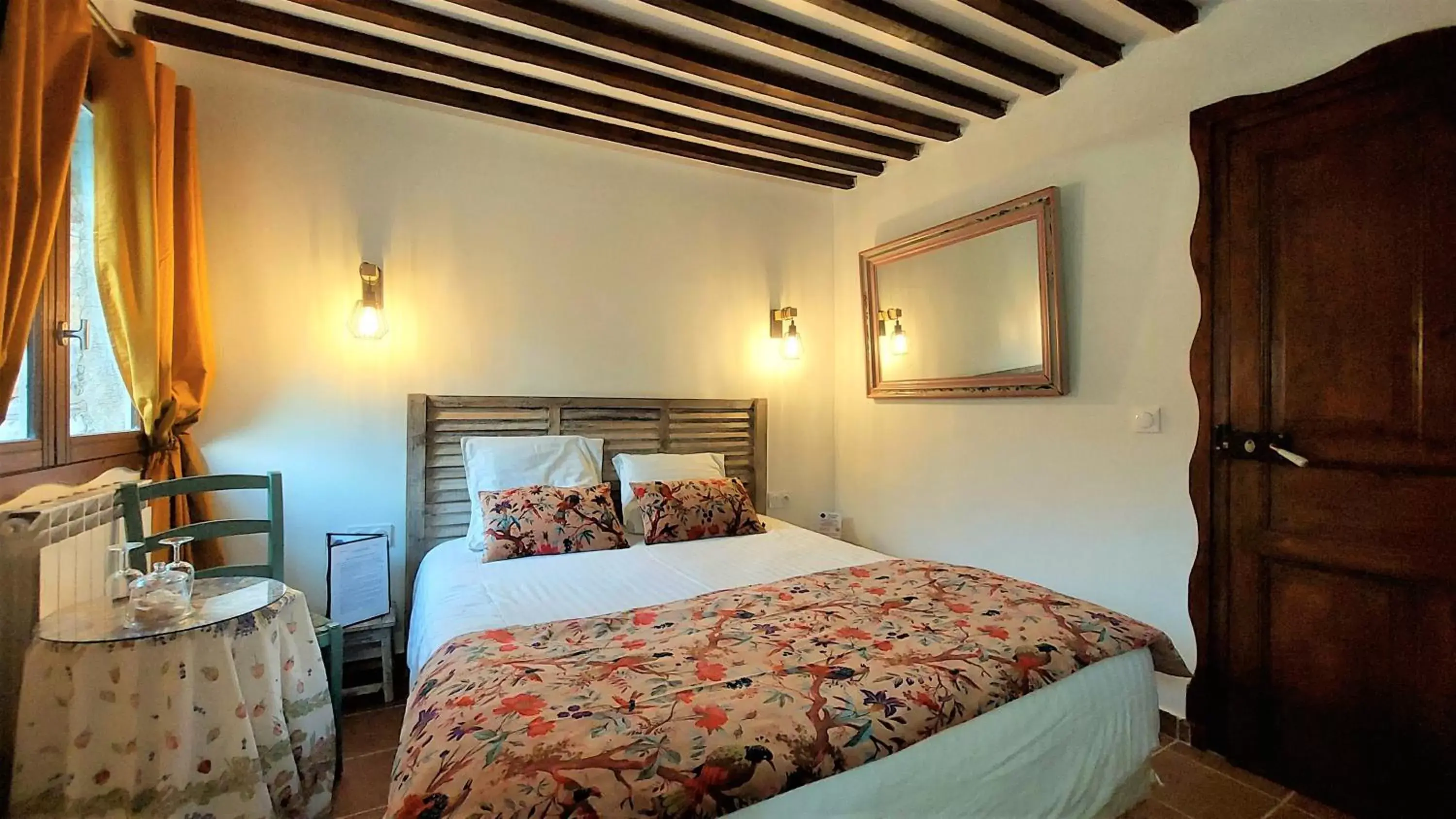 Photo of the whole room, Bed in La Bergerie Du Moulin