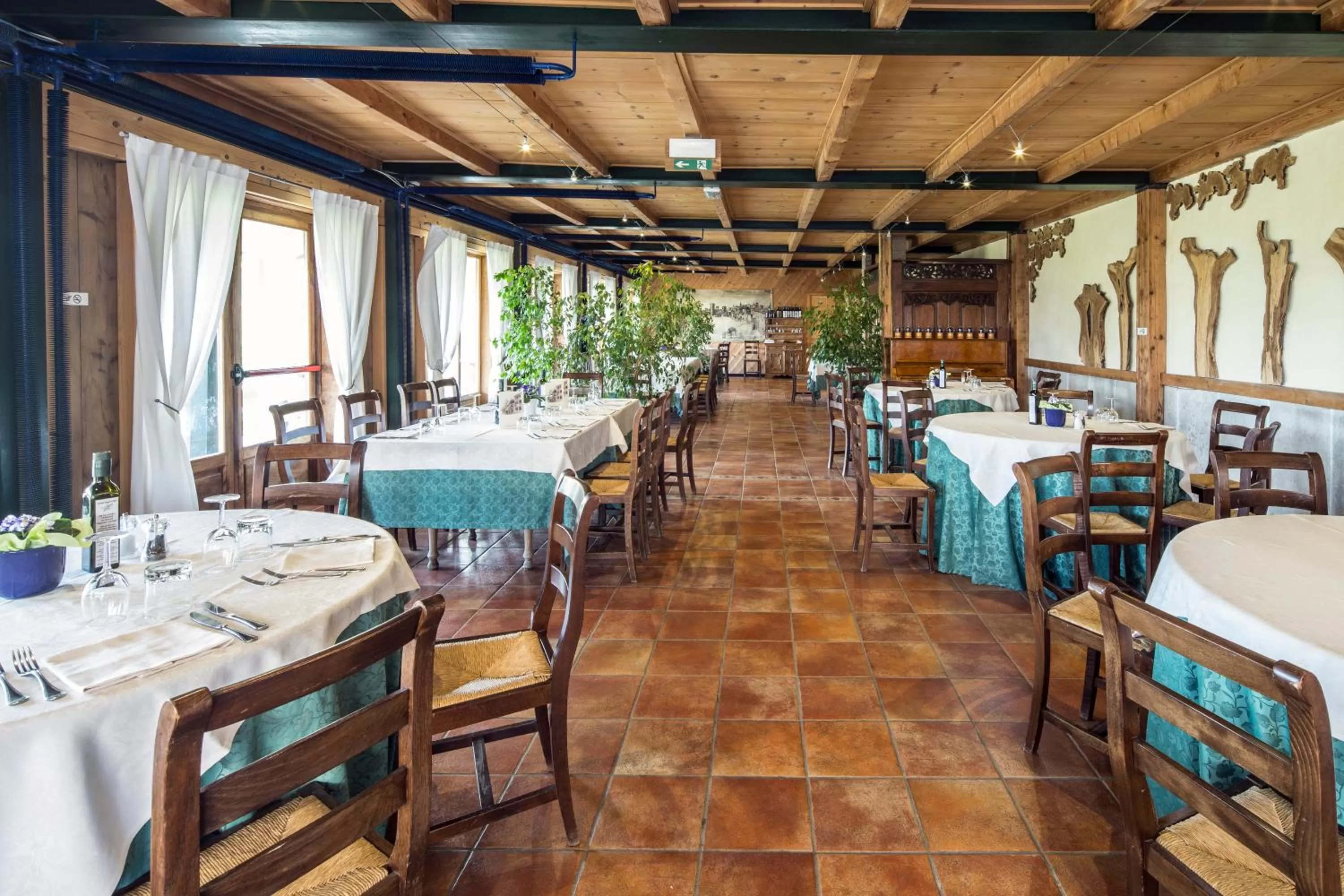 Restaurant/places to eat in Costa degli Ulivi