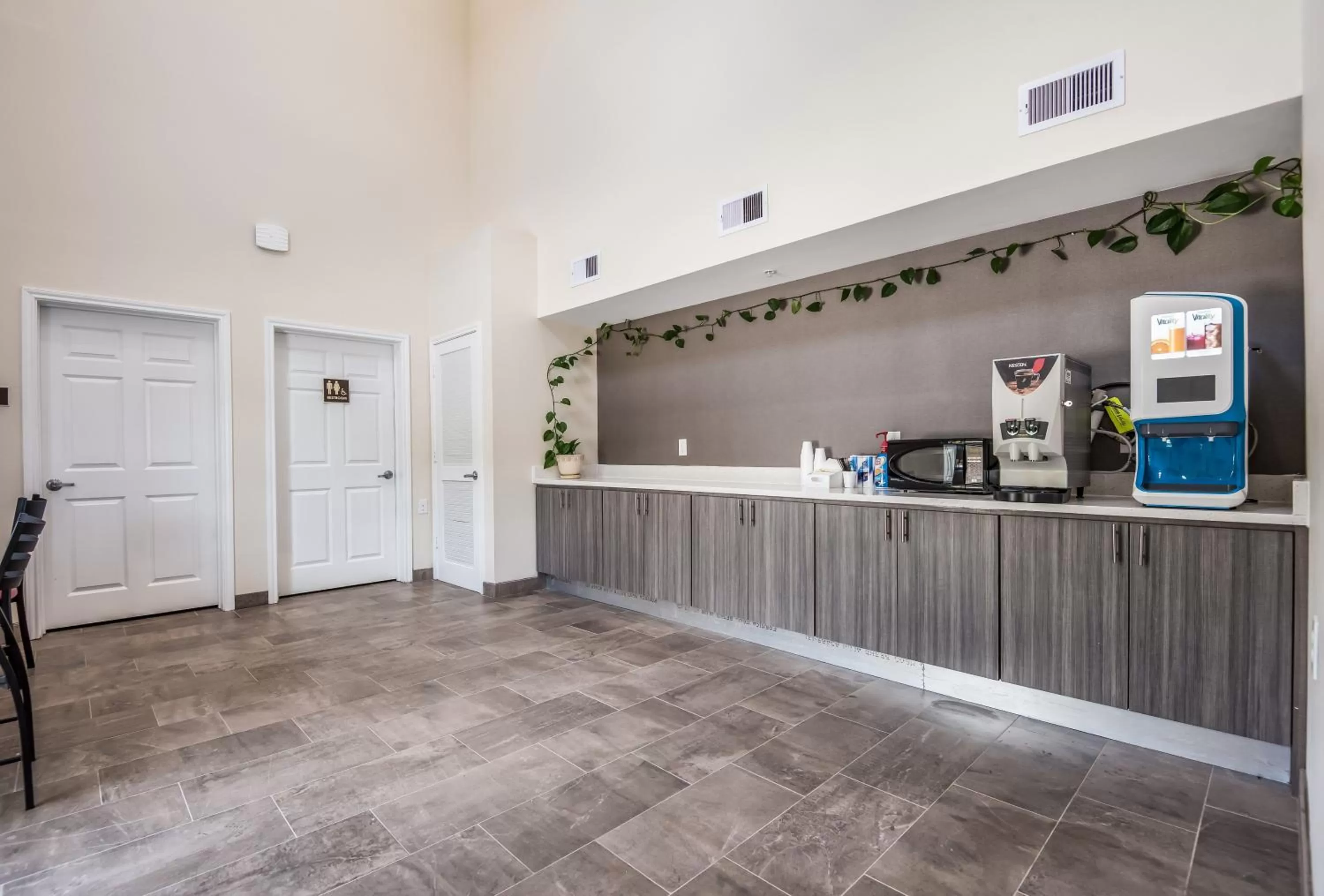 Breakfast in Red Roof Inn Baytown