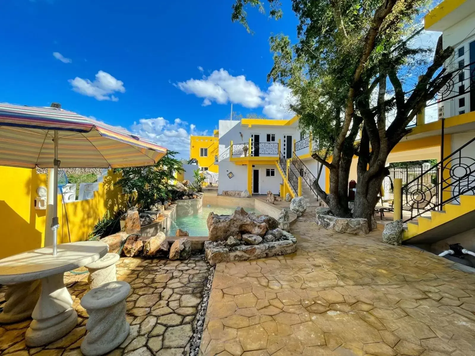 Property building in Buenosdías Izamal