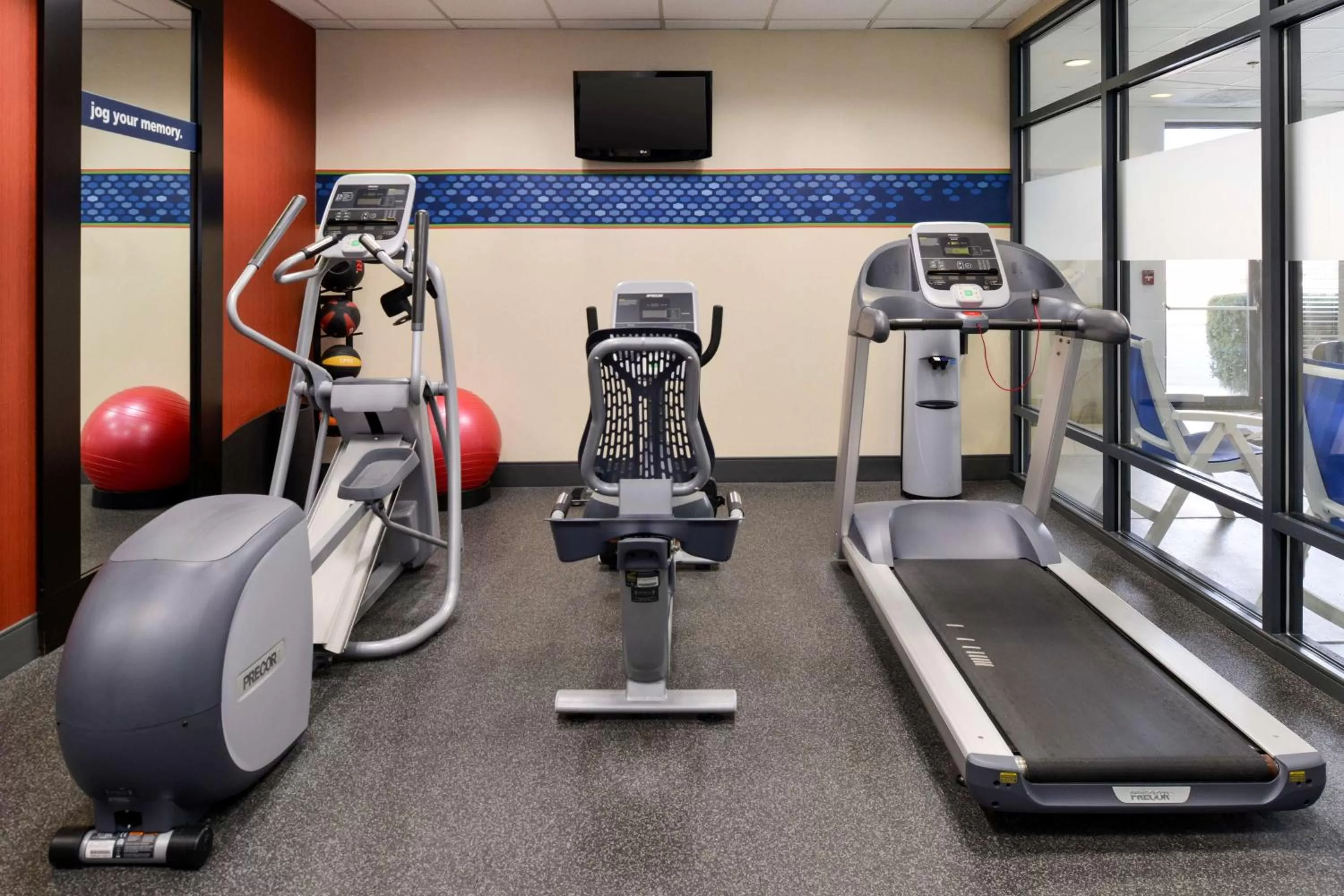 Fitness centre/facilities in Hampton Inn College Park