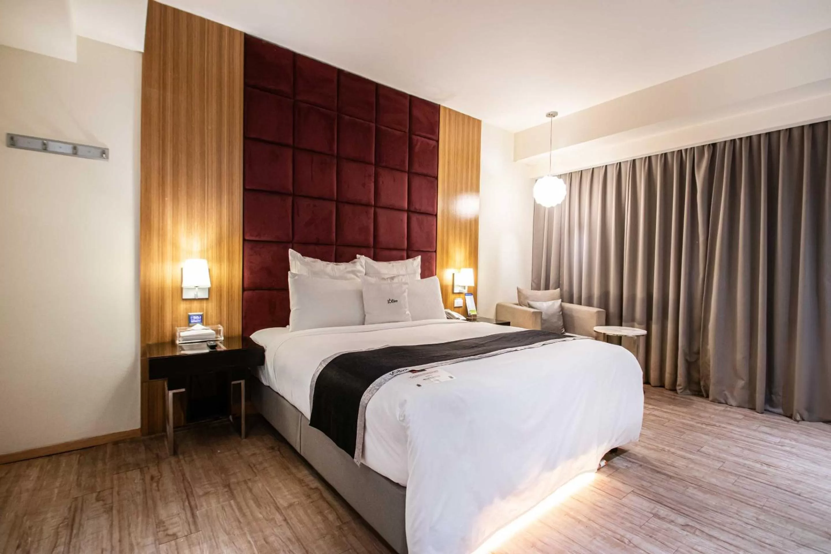 Run Of House - Double Room in 168 Motel-Hsinchu