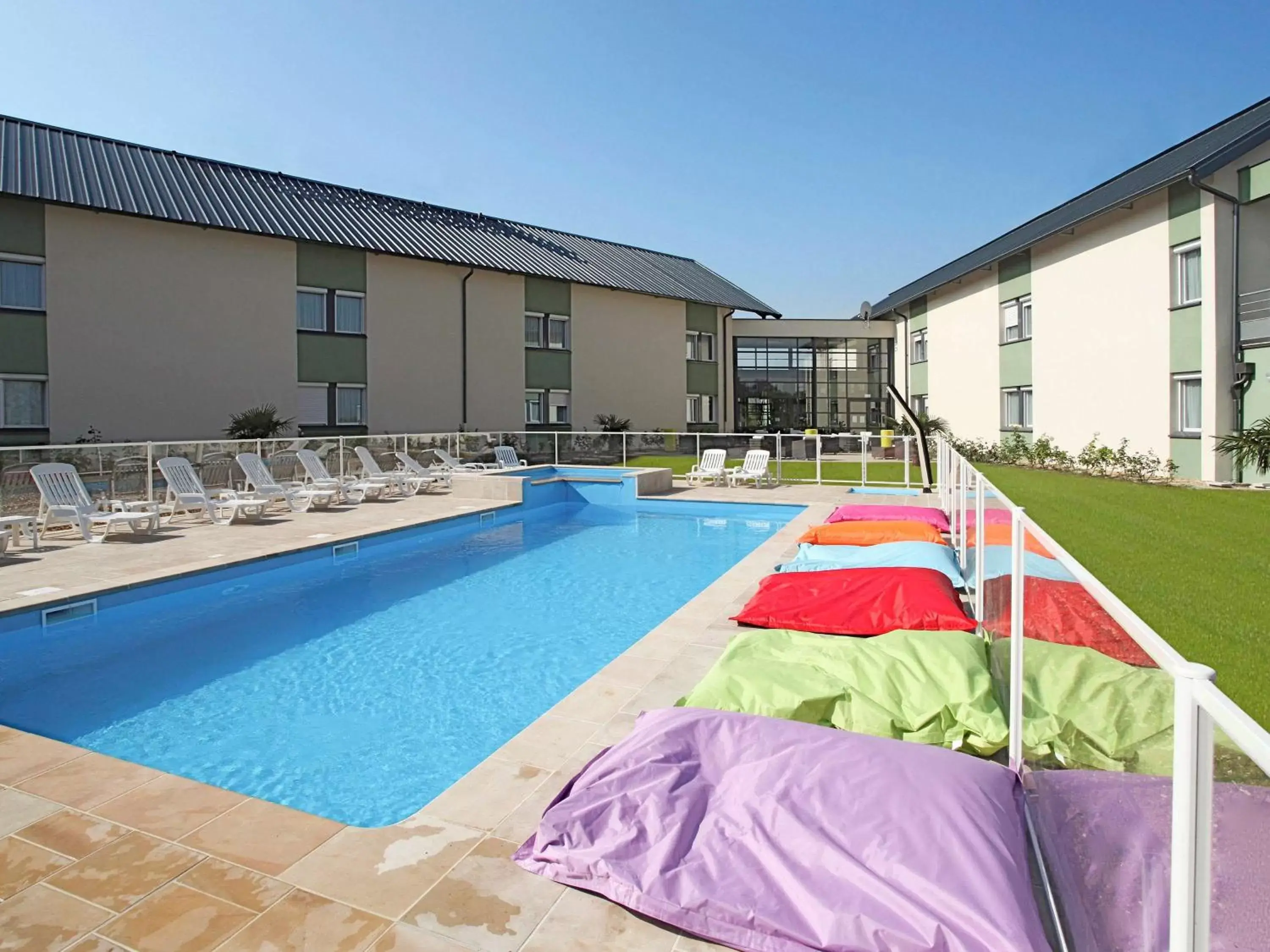 On site, Swimming Pool in ibis Styles Bourges