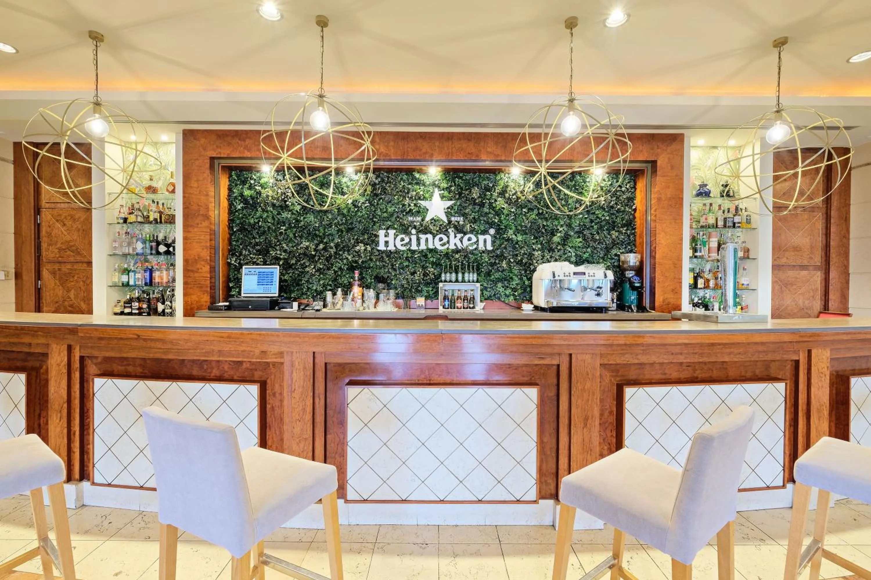 Lounge or bar in Envía Almería Apartments Spa & Golf