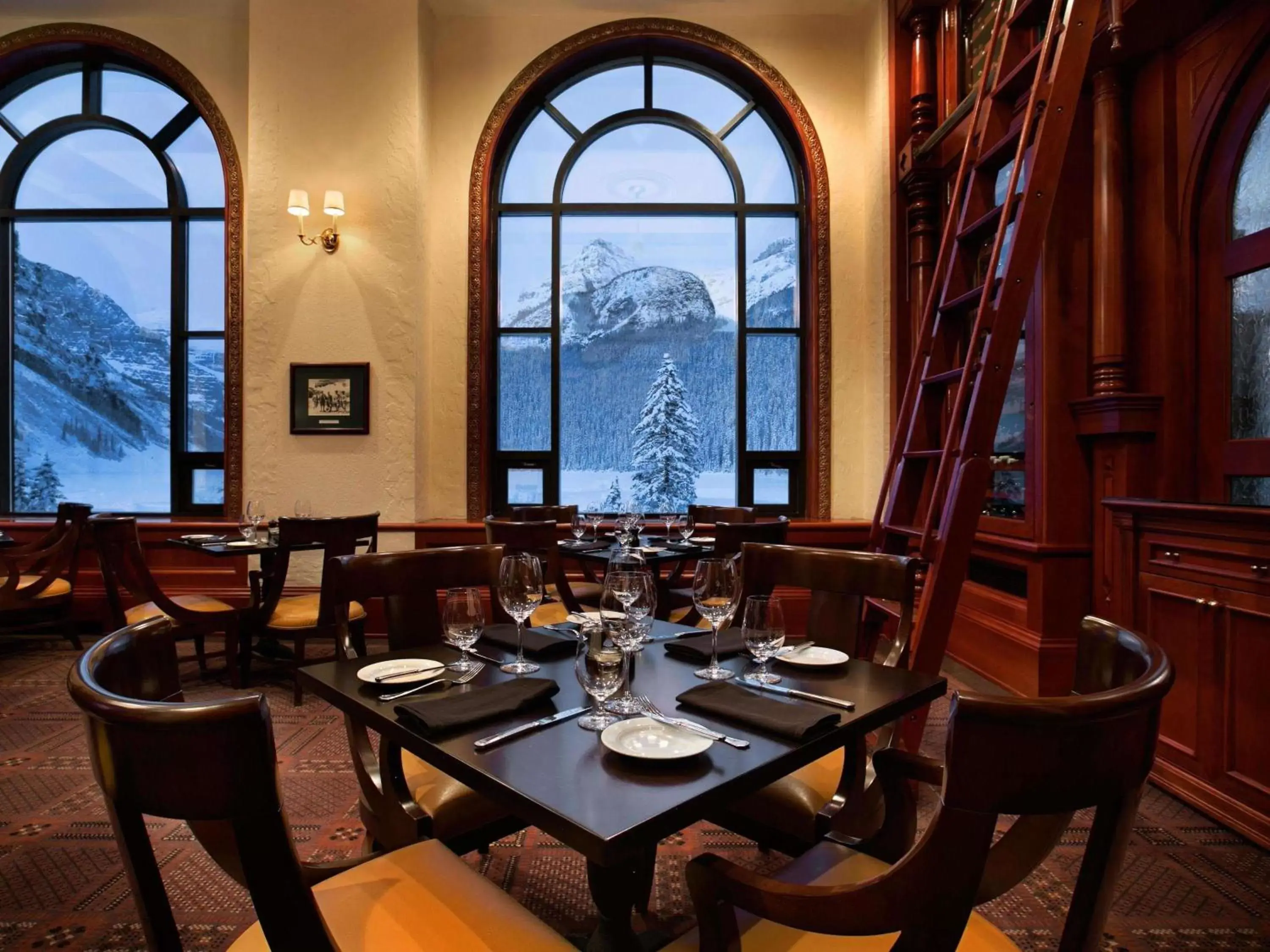 Restaurant/Places to Eat in Fairmont Château Lake Louise