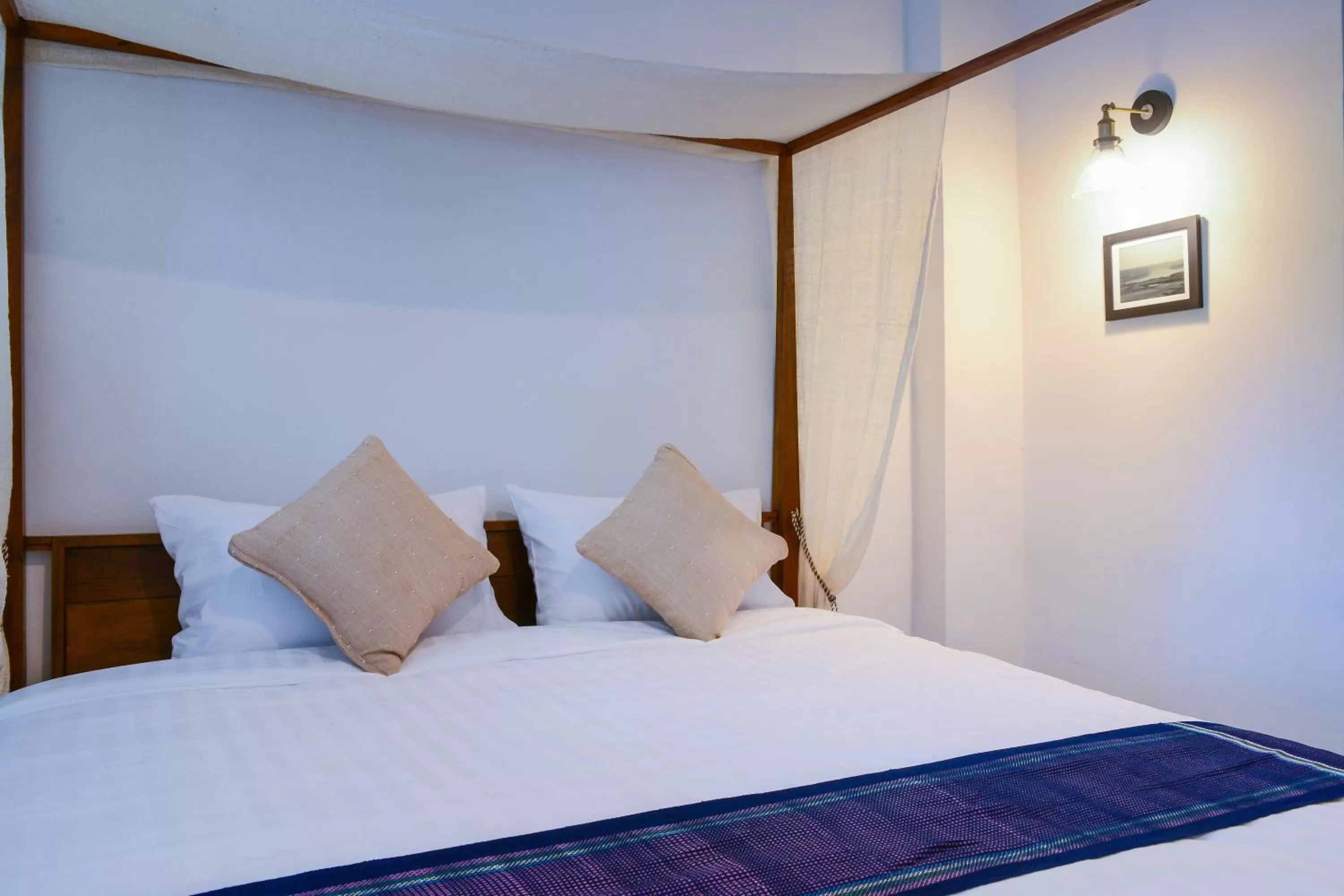 Bed in Neighbor Phuthon