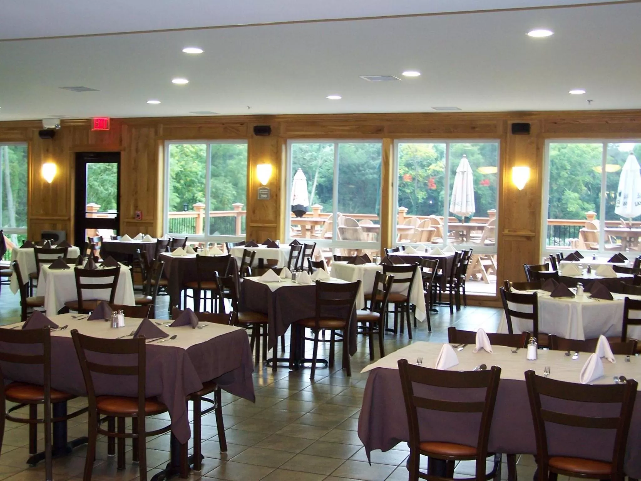 Restaurant/places to eat in Montcler Hotel & Conference Center, Trademark by Wyndham