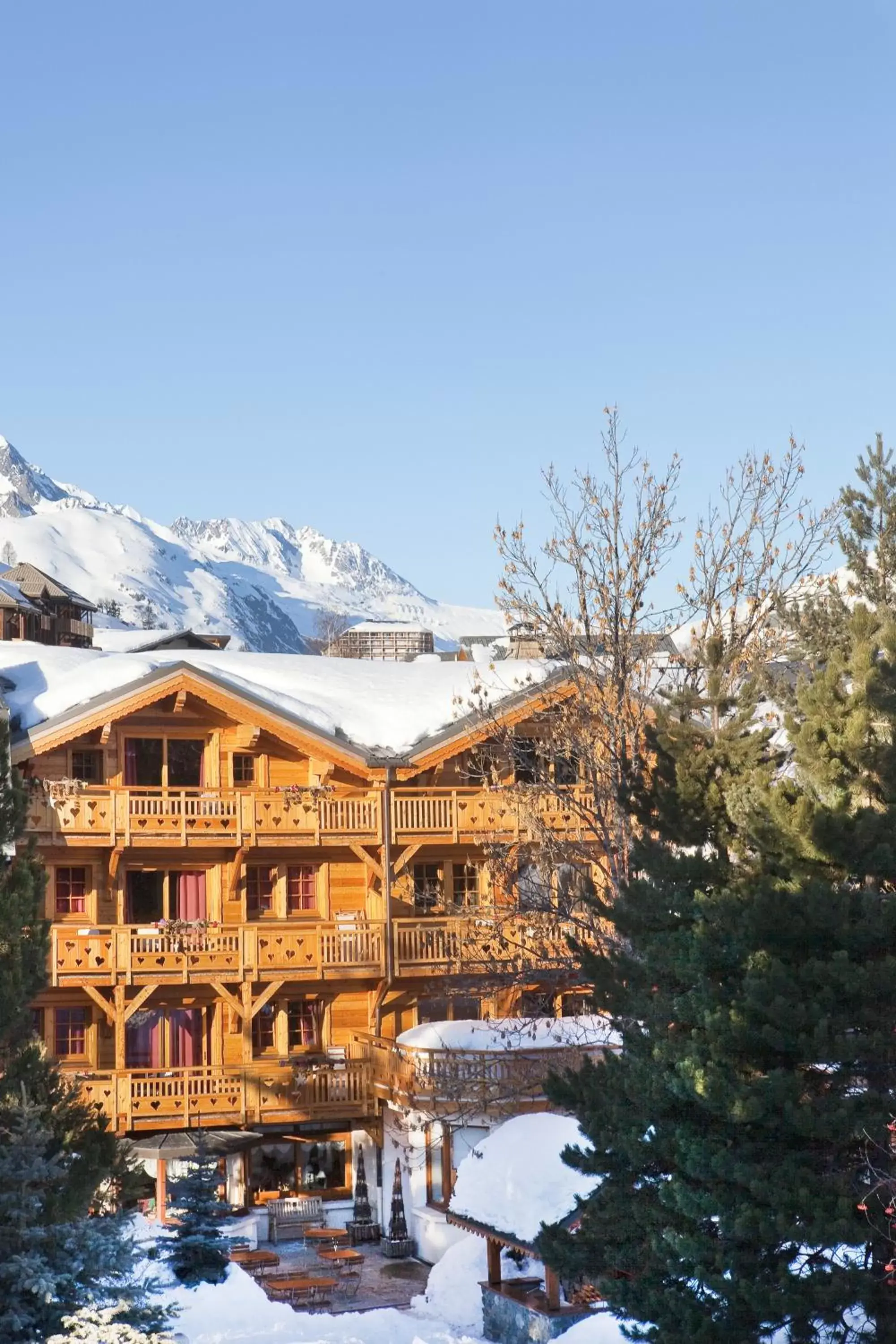 Facade/entrance, Winter in Chalet Mounier