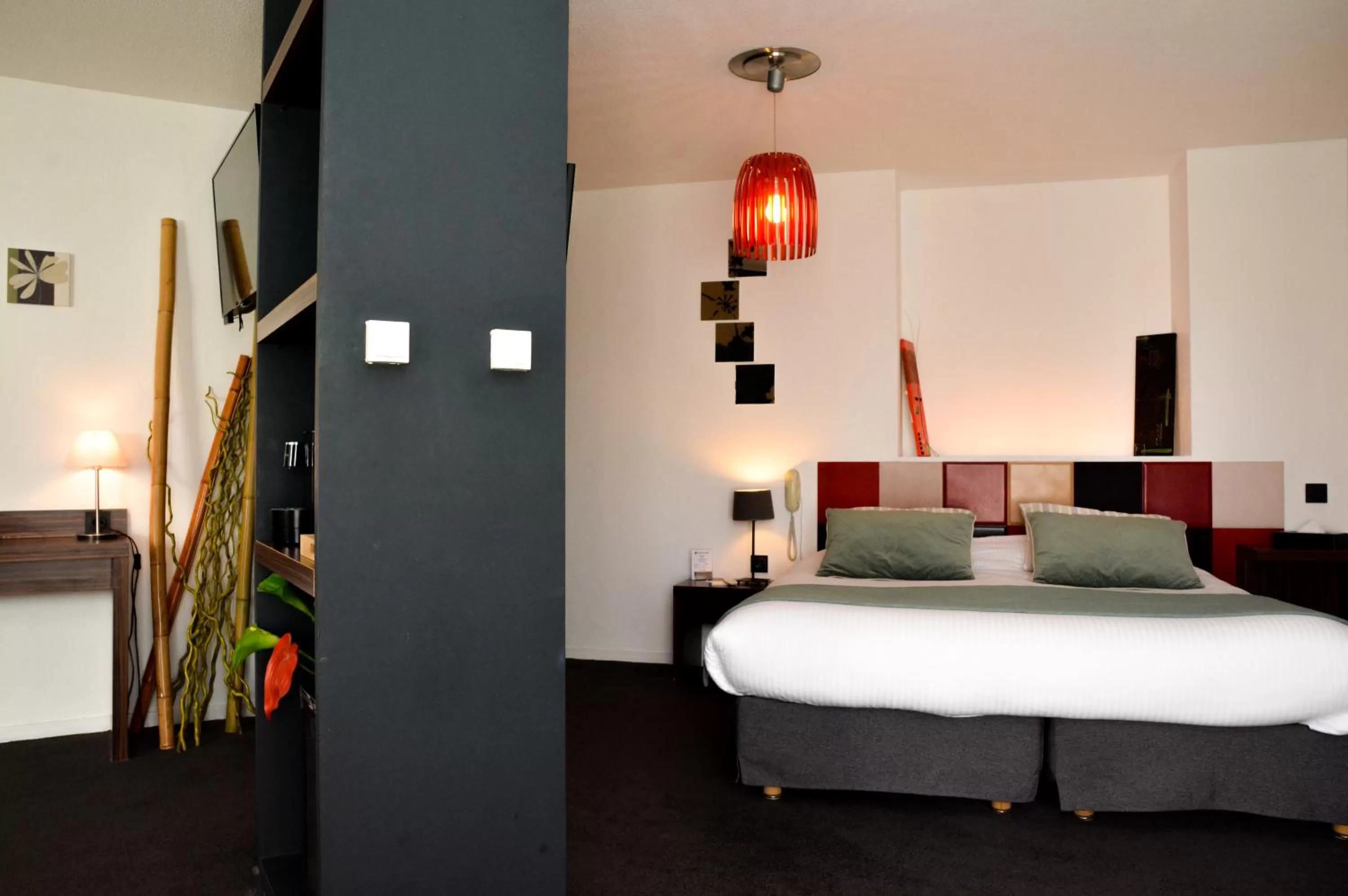 Photo of the whole room, Bed in Best Western Plus La Marina