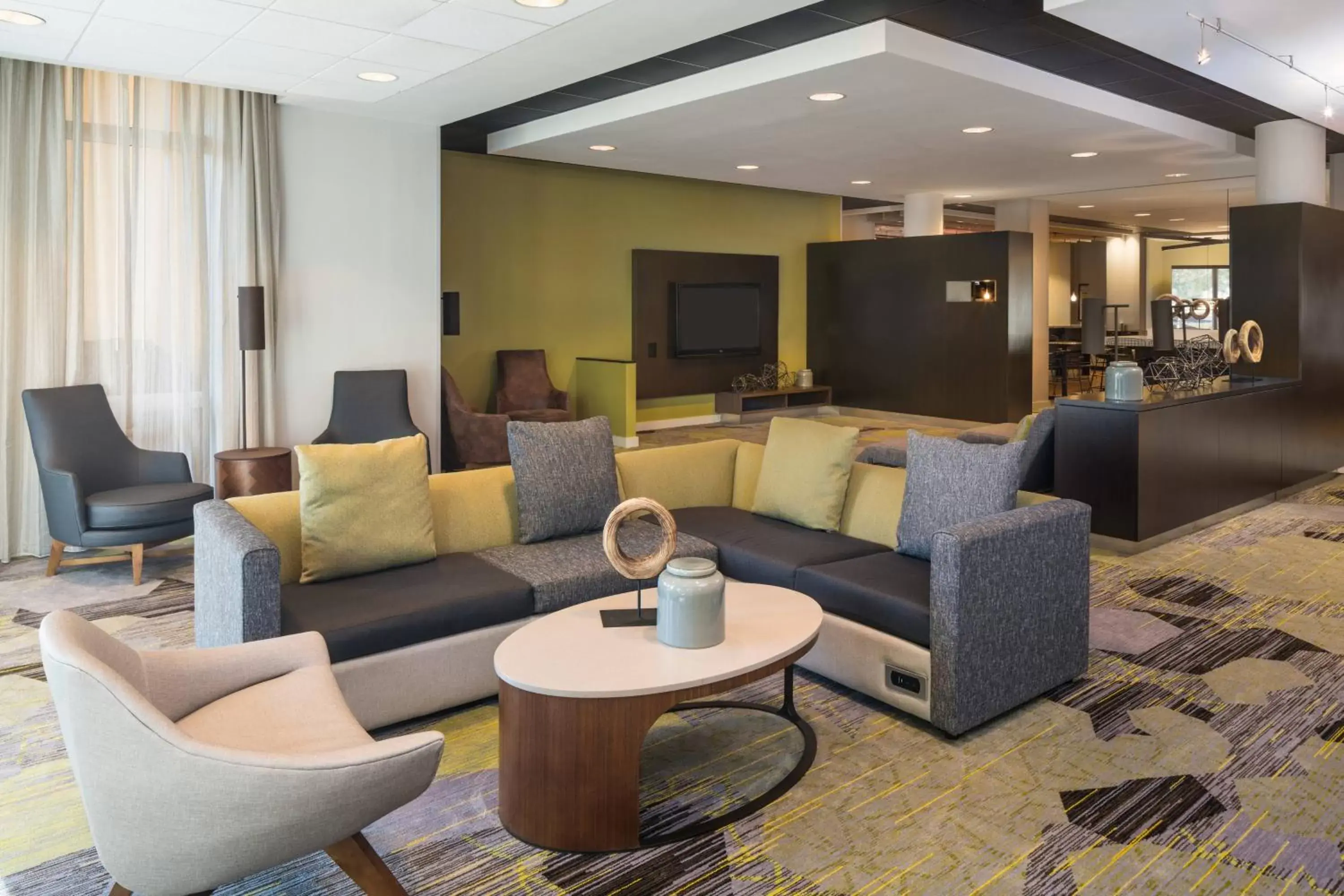 Lobby or reception, Seating Area in Courtyard by Marriott Miami West/FL Turnpike