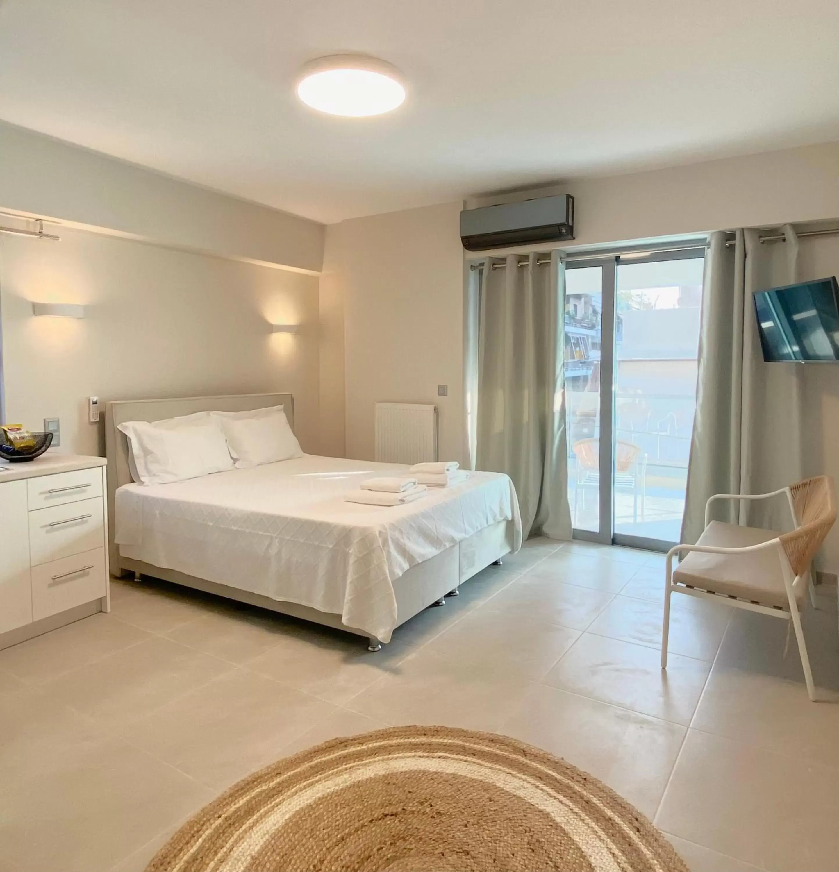Bedroom, Bed in Cottage Boutique Apartments Athens