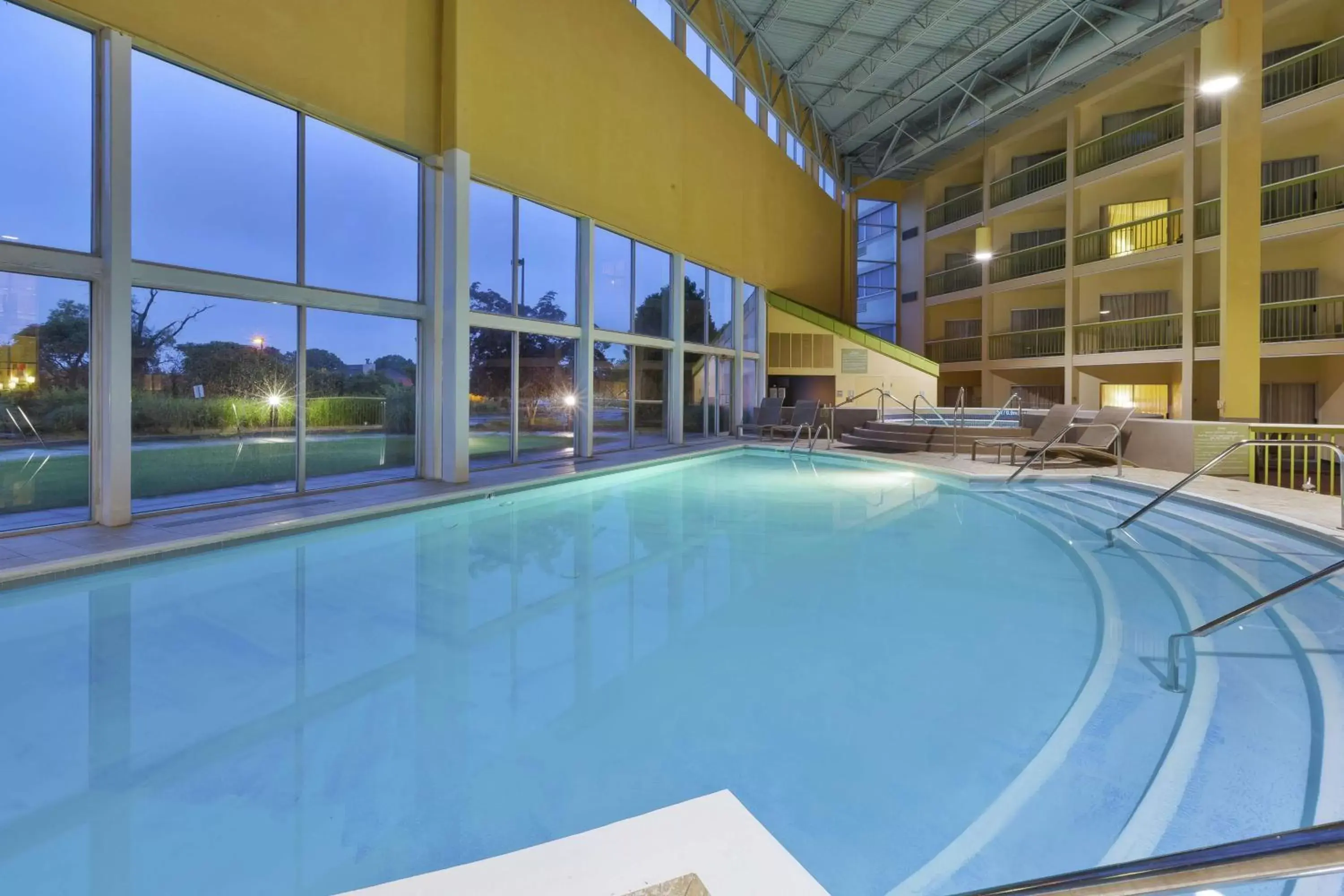 Pool view, Swimming Pool in DoubleTree by Hilton Holland