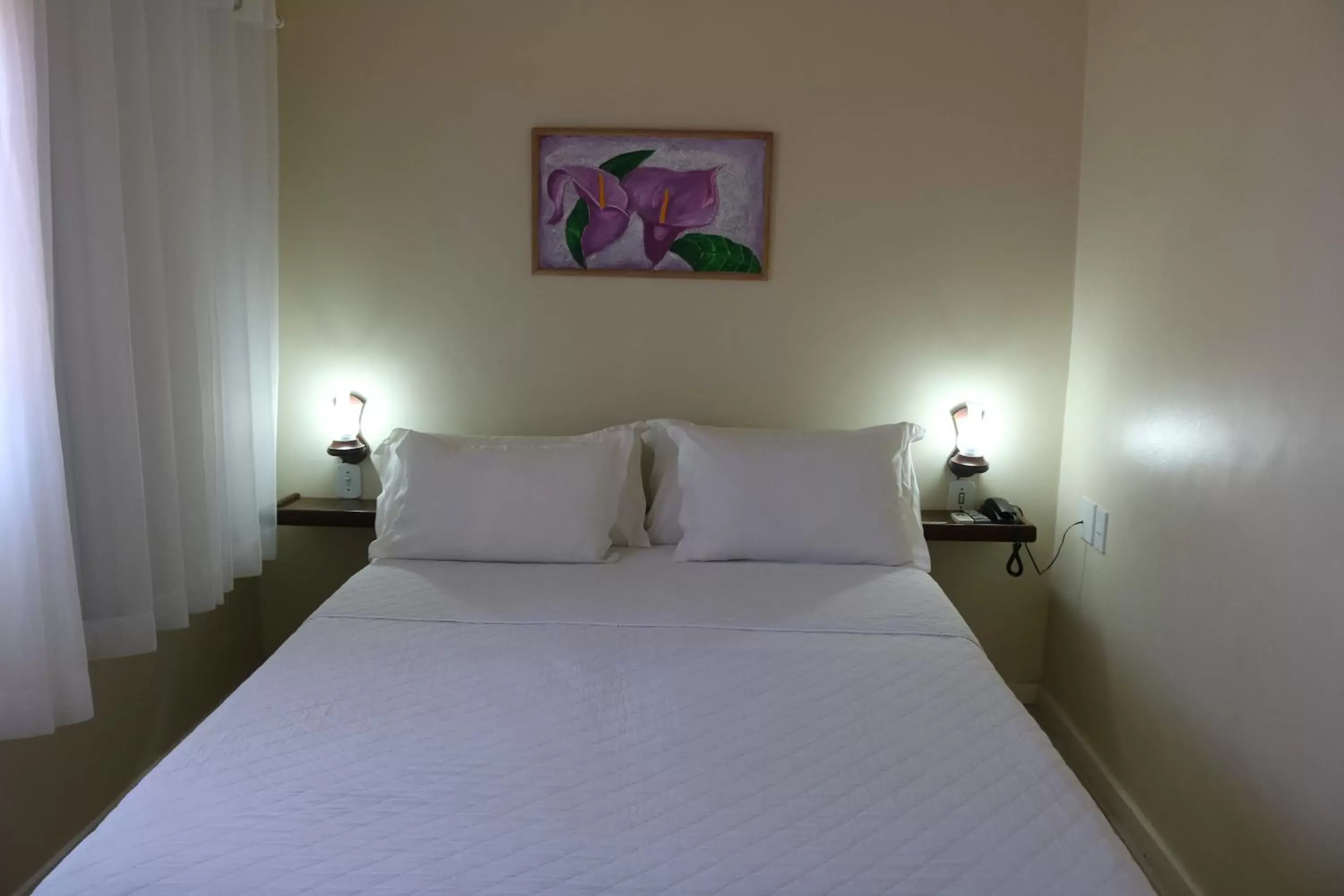 Photo of the whole room, Bed in Pousada dos Reis