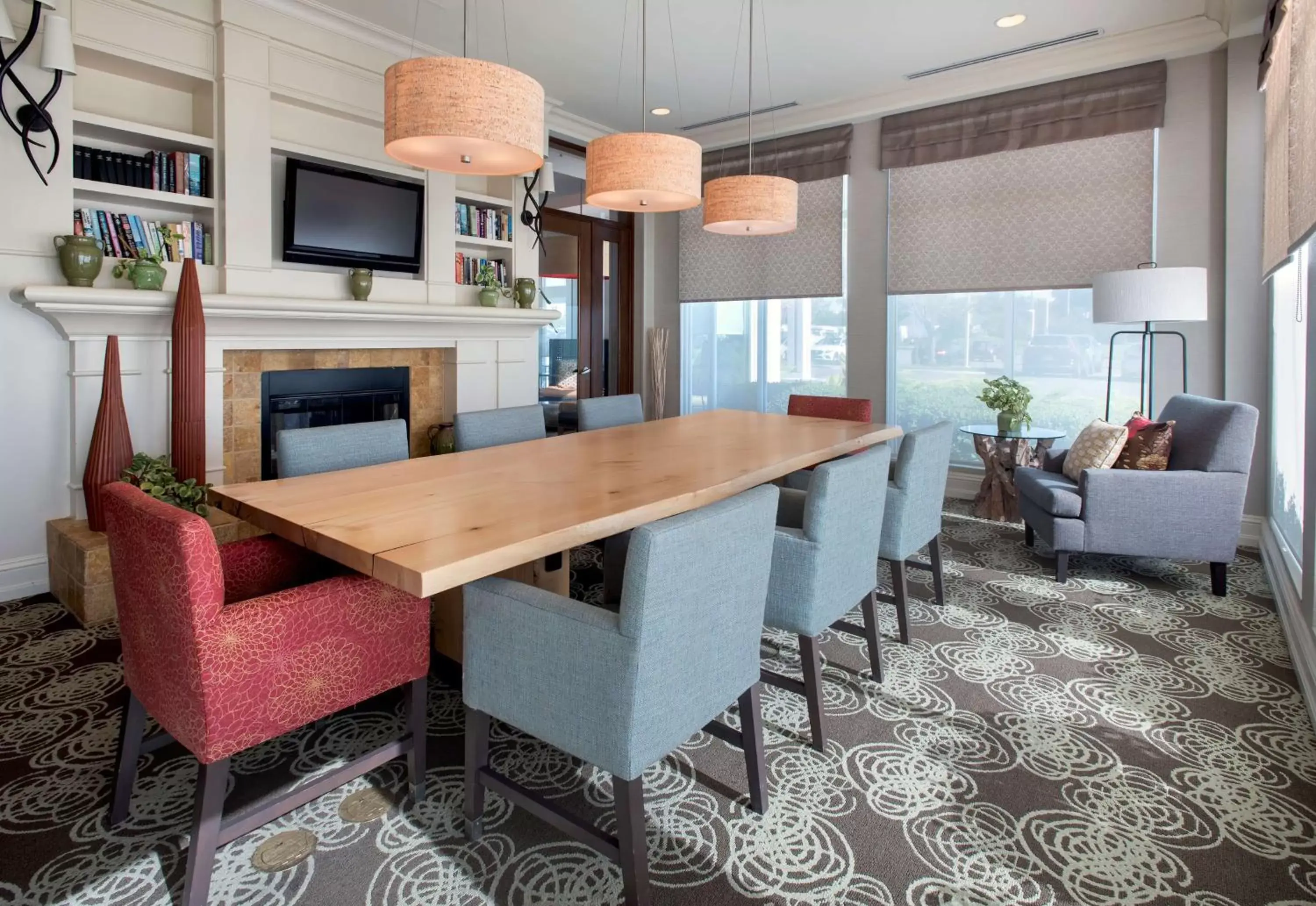 Lobby or reception, Lounge/Bar in Hilton Garden Inn Riverhead