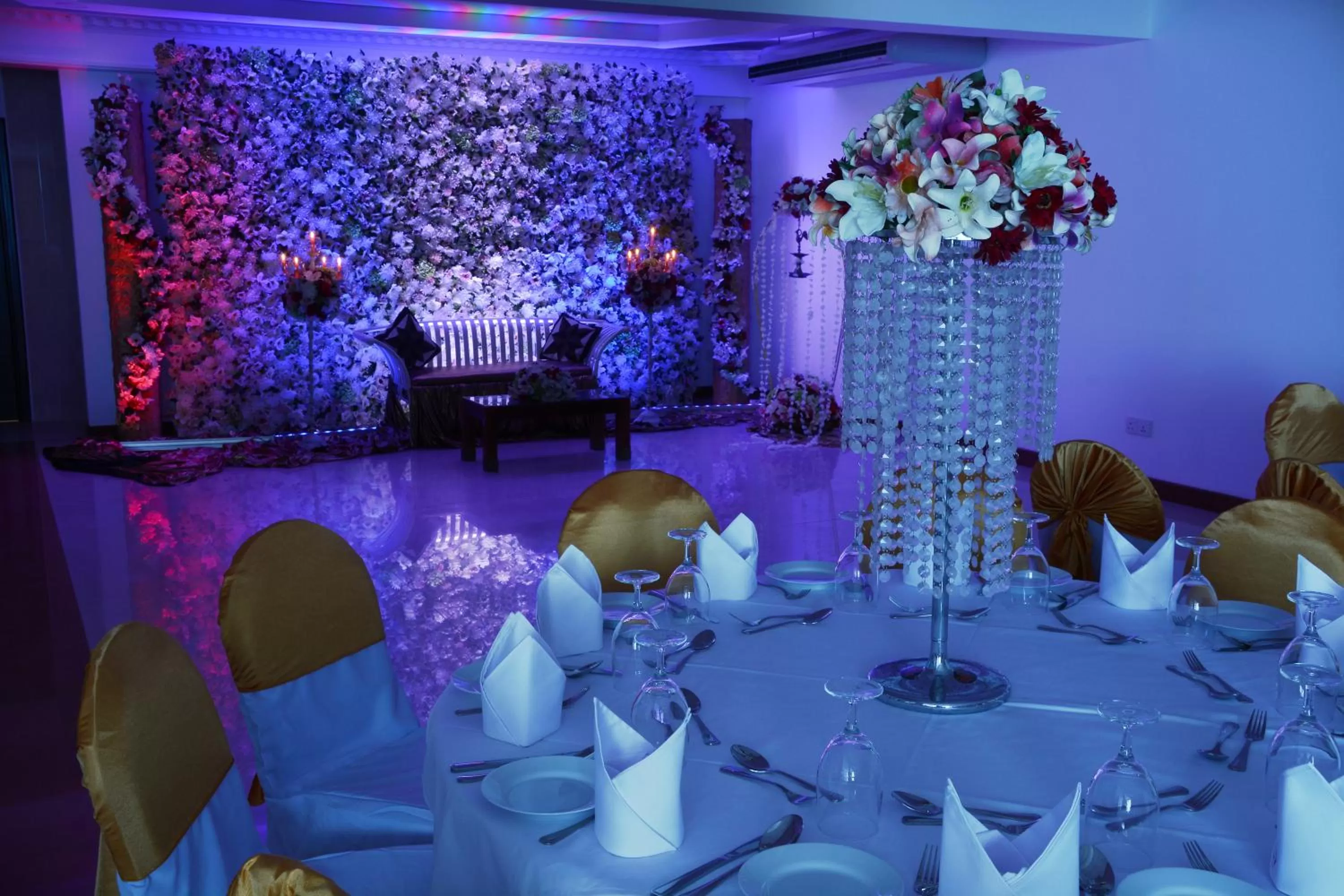 Banquet/Function facilities, Restaurant/Places to Eat in Mount Breeze Hotel