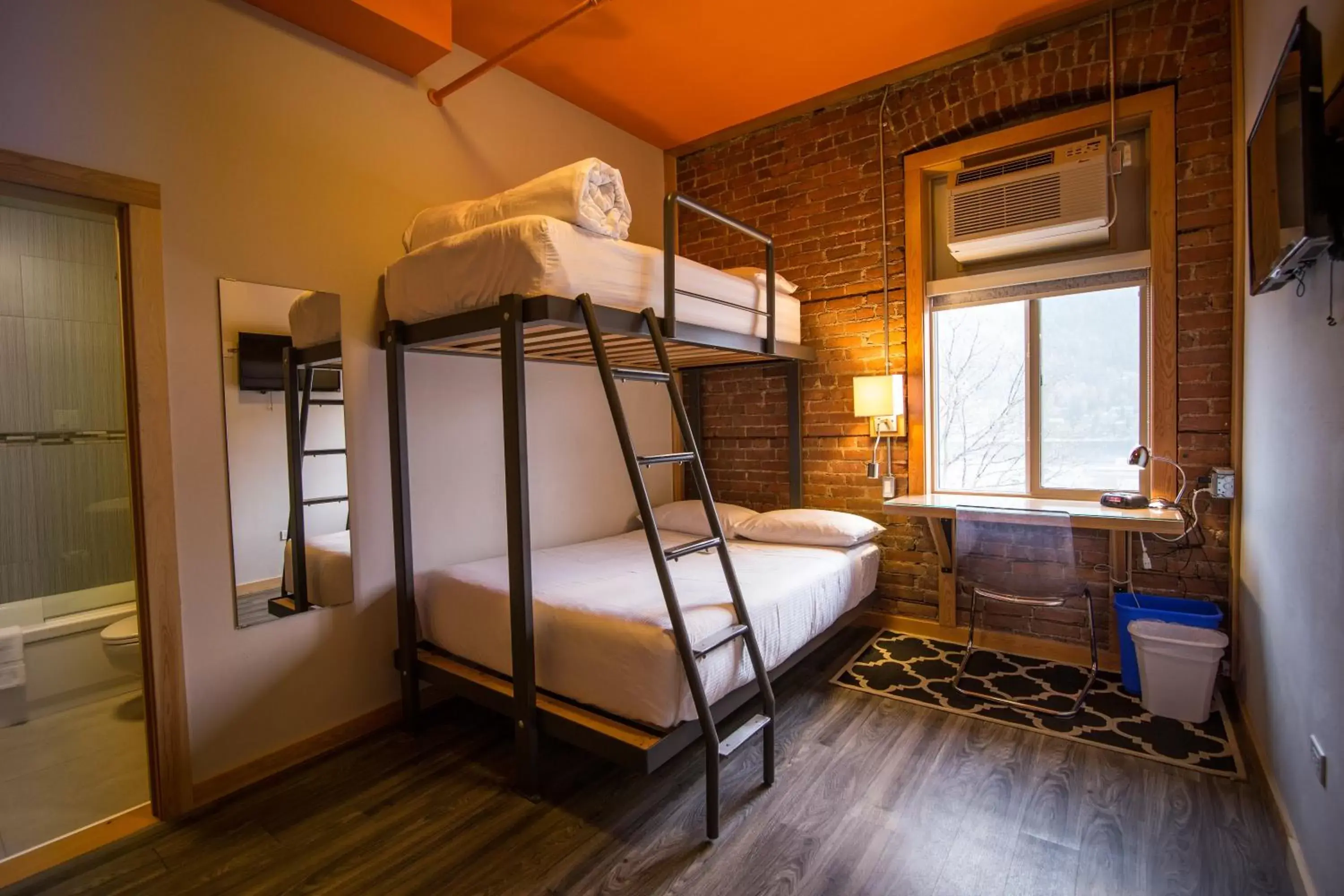 Photo of the whole room, Bunk Bed in Adventure Hotel