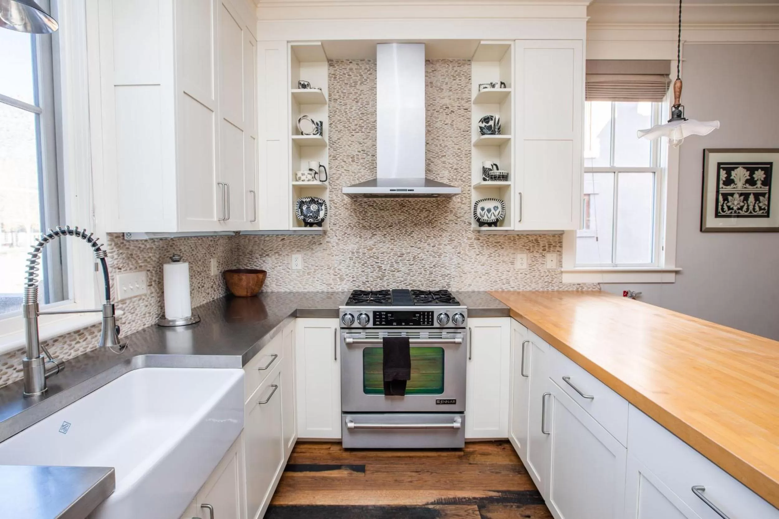 Kitchen or kitchenette, Kitchen/Kitchenette in South Main Residences by Surf Hotel