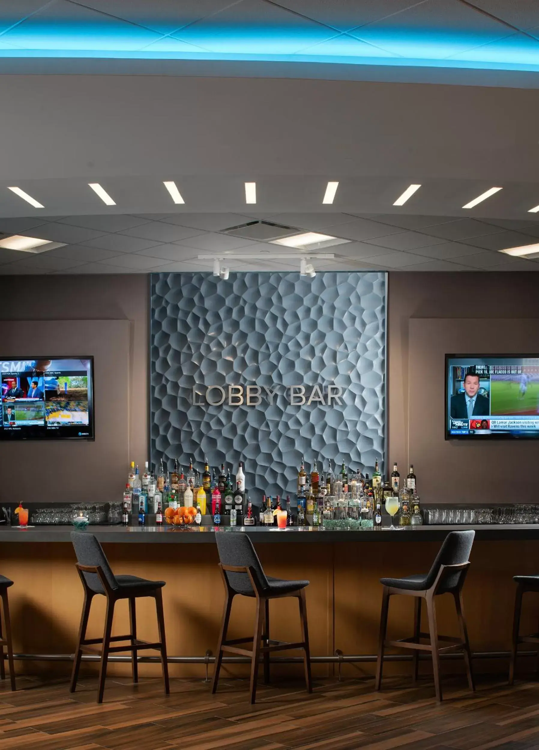 Lounge or bar, Restaurant/Places to Eat in Avanti Palms Resort And Conference Center