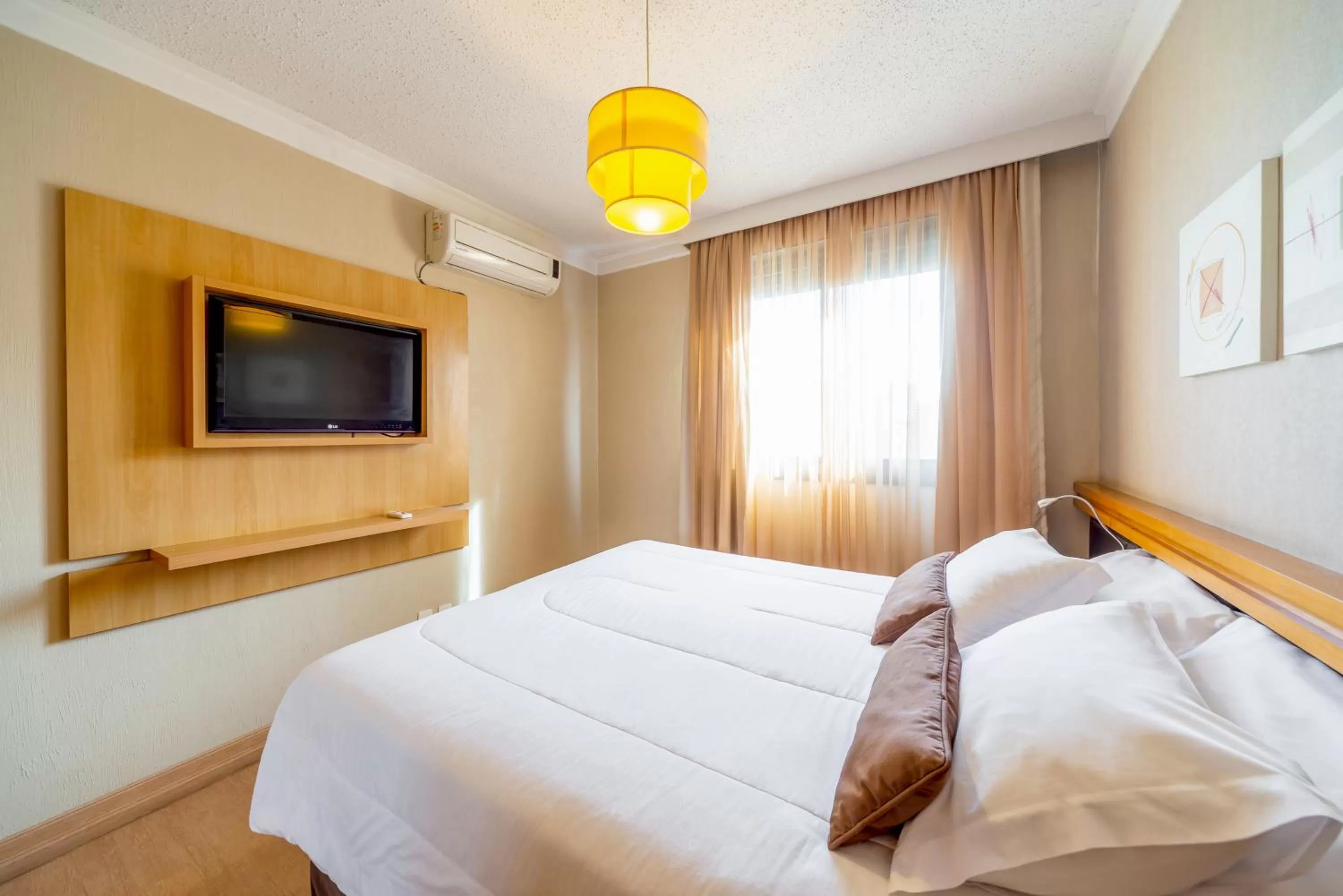 Bedroom, Bed in Manhattan Porto Alegre by Mercure - 5 minutos do Hospital Moinhos de Vento