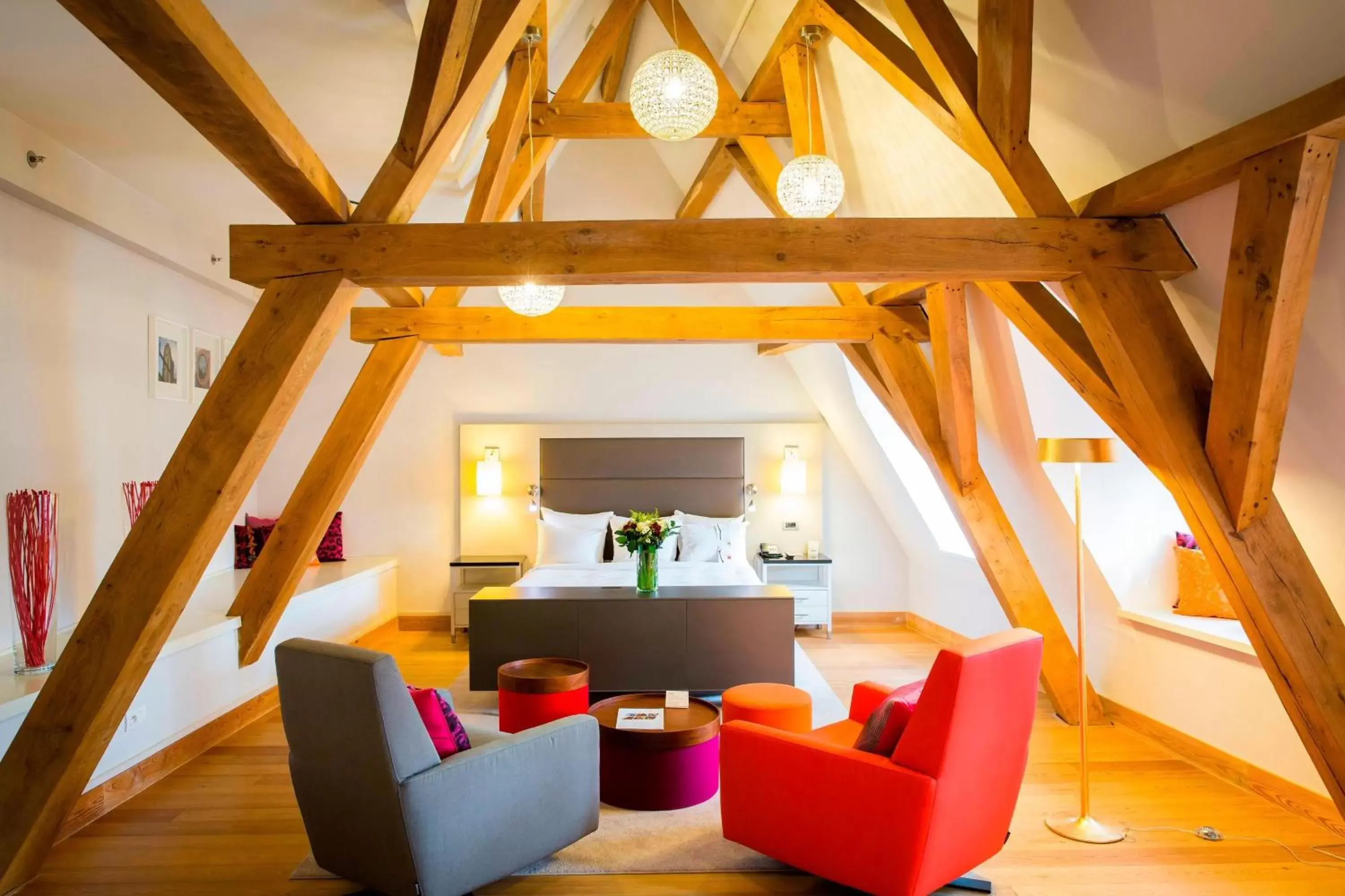 Bedroom, Seating Area in Ghent Marriott Hotel