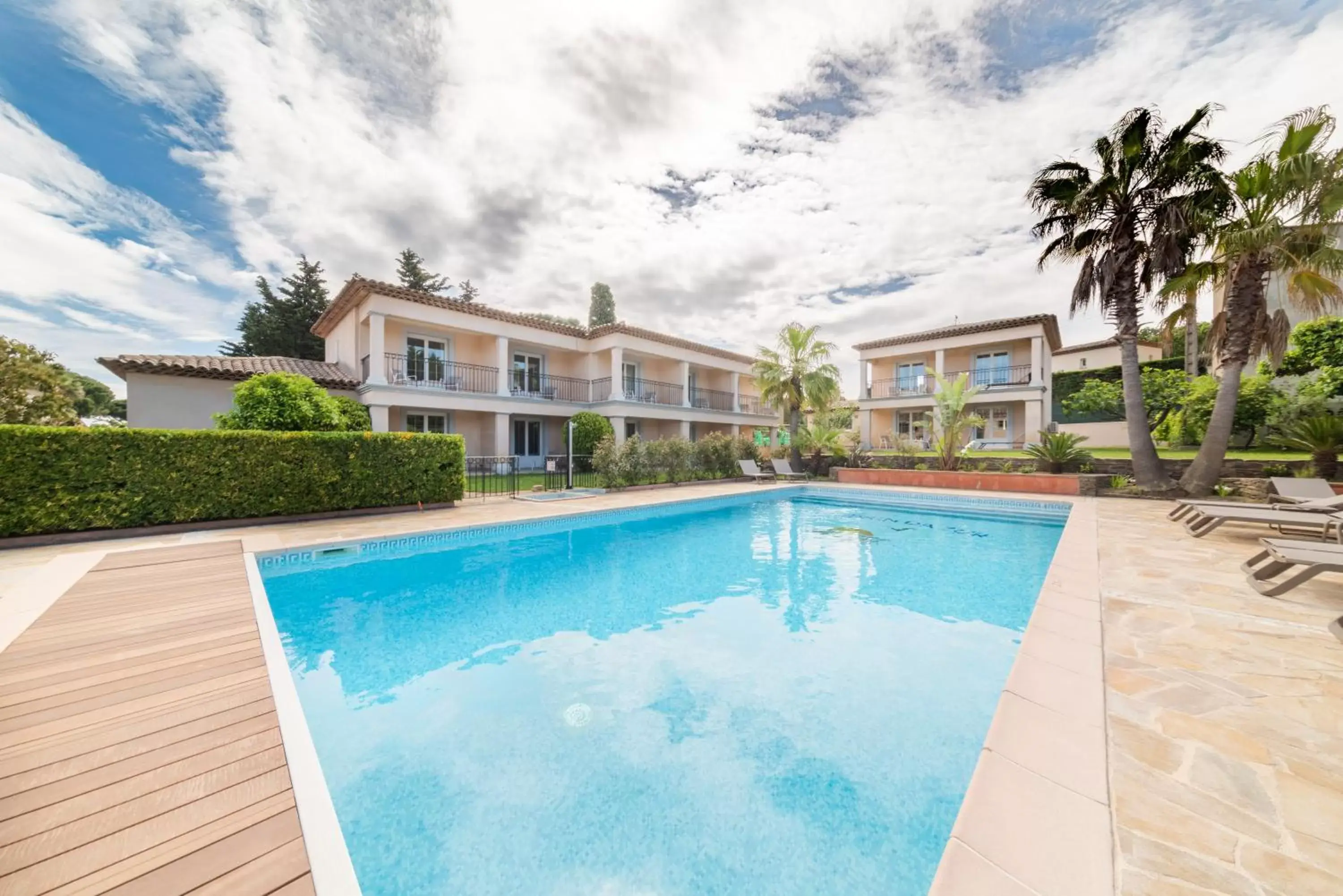 Swimming Pool in Hotel Brin d'Azur - Saint Tropez