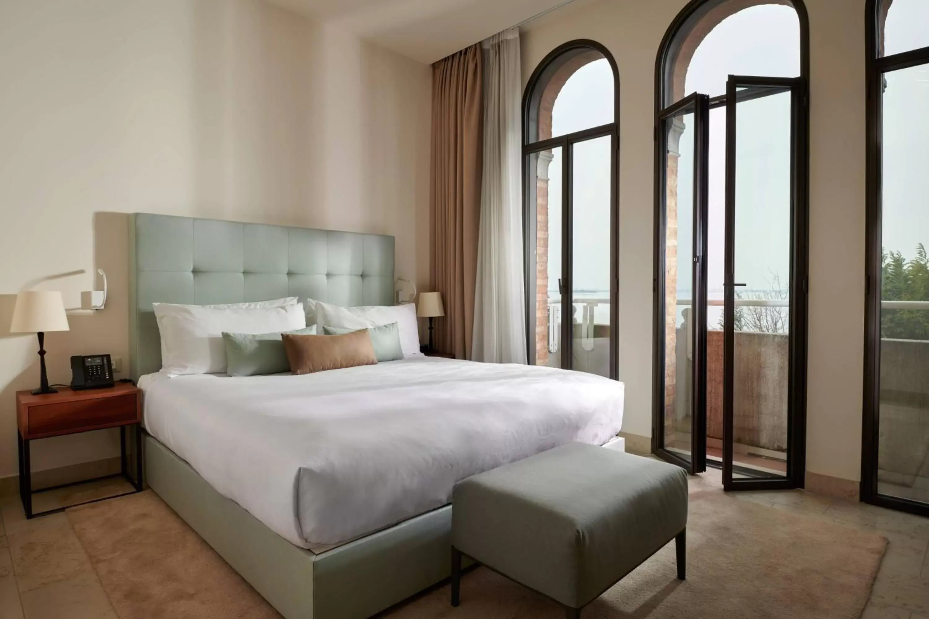 Bedroom, Bed in JW Marriott Venice Resort & Spa