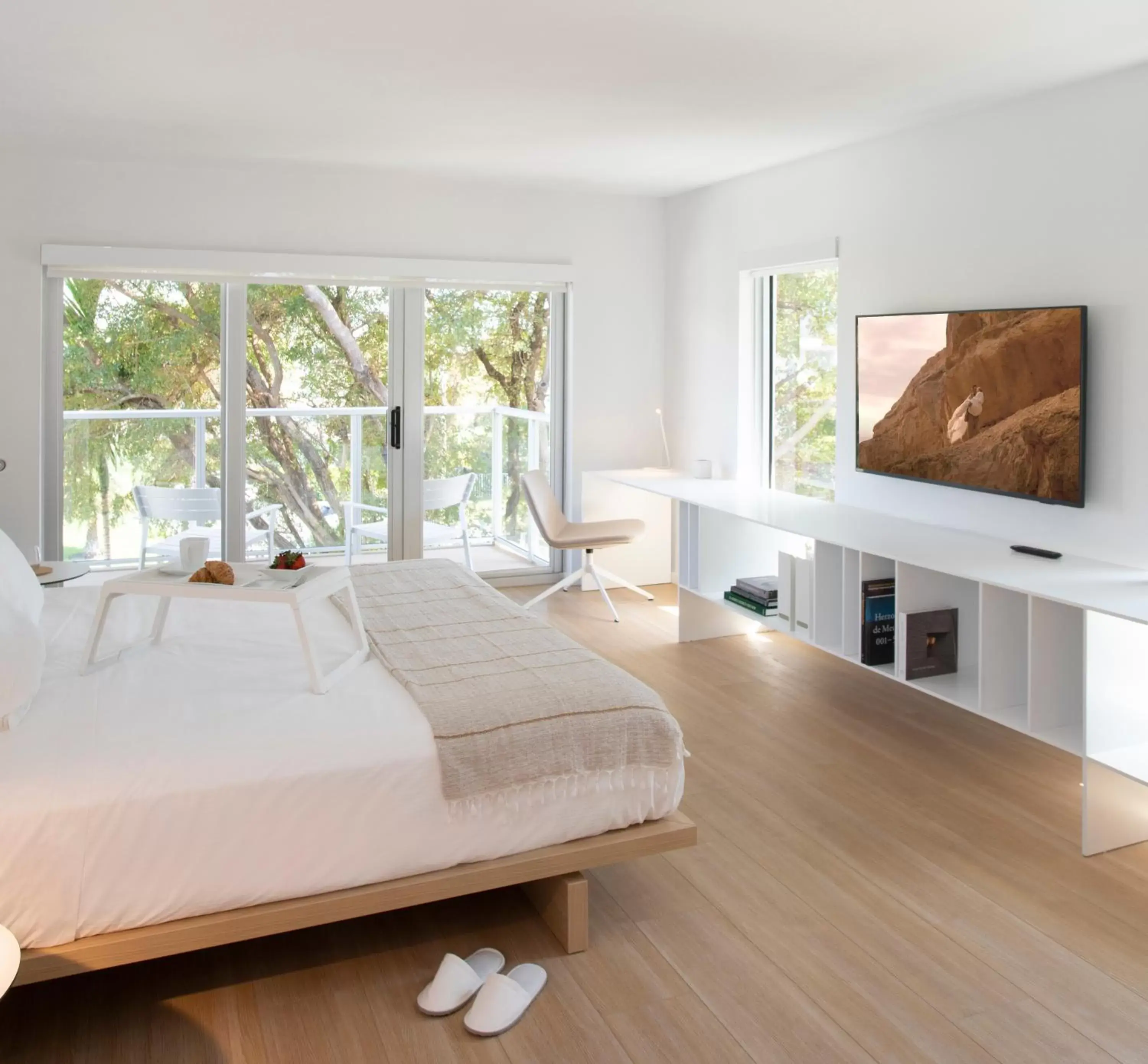 Bedroom, Bed in Beach Haus Bal Harbour Bedroom, Bed in Beach Haus Bal Harbour