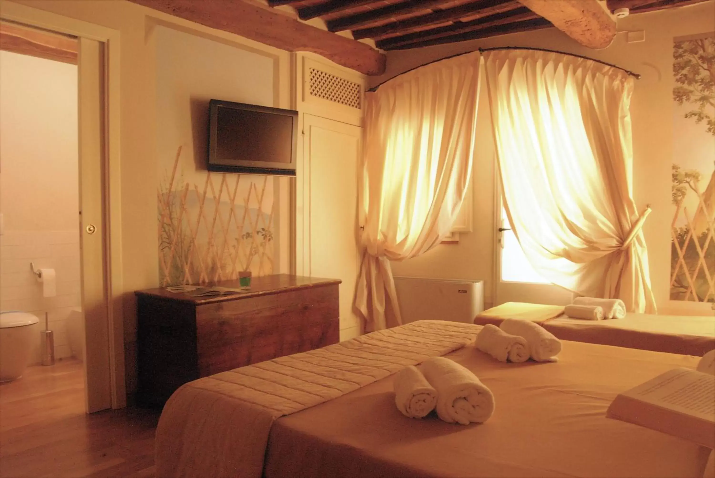 Bedroom, Bed in Albergo San Martino