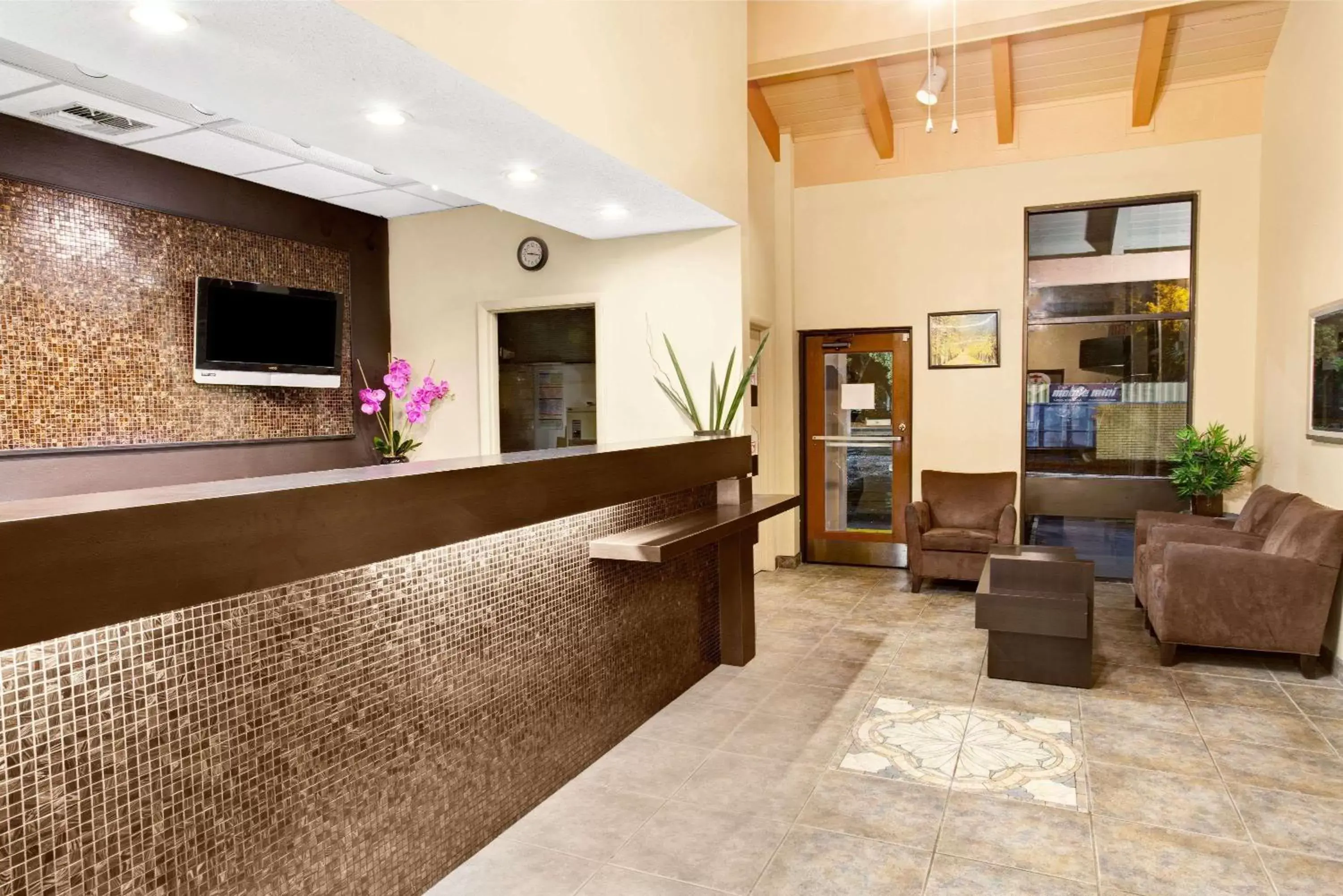Lobby or reception, Lobby/Reception in Super 8 by Wyndham Kissimmee/Maingate/Orlando Area