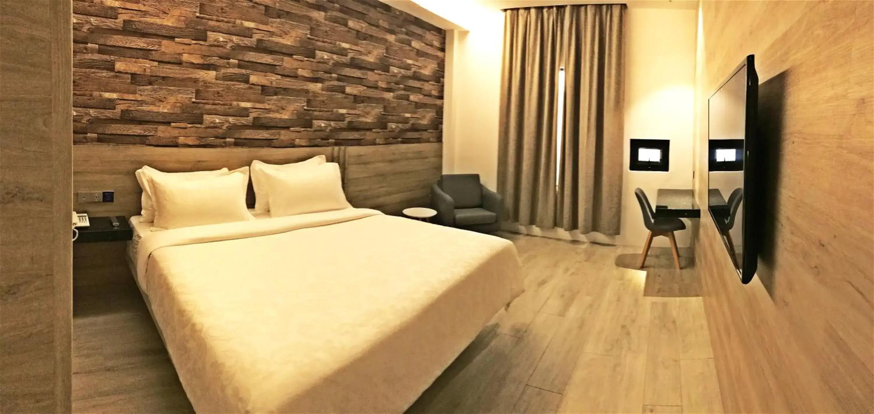 Bed in Hotel Legend Boutique