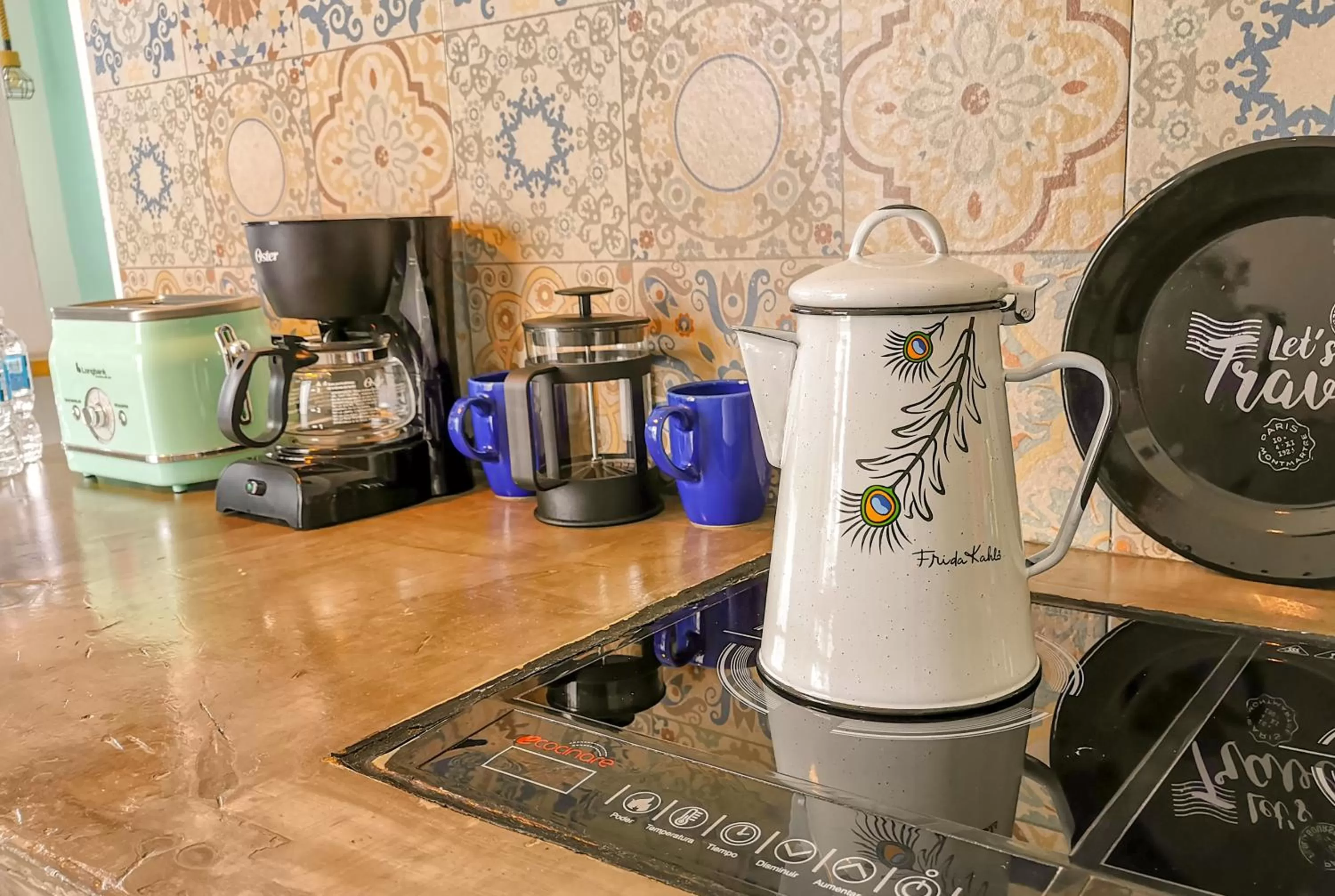 Coffee/tea facilities, Kitchen/Kitchenette in Les Suites Calle 2 by Galian