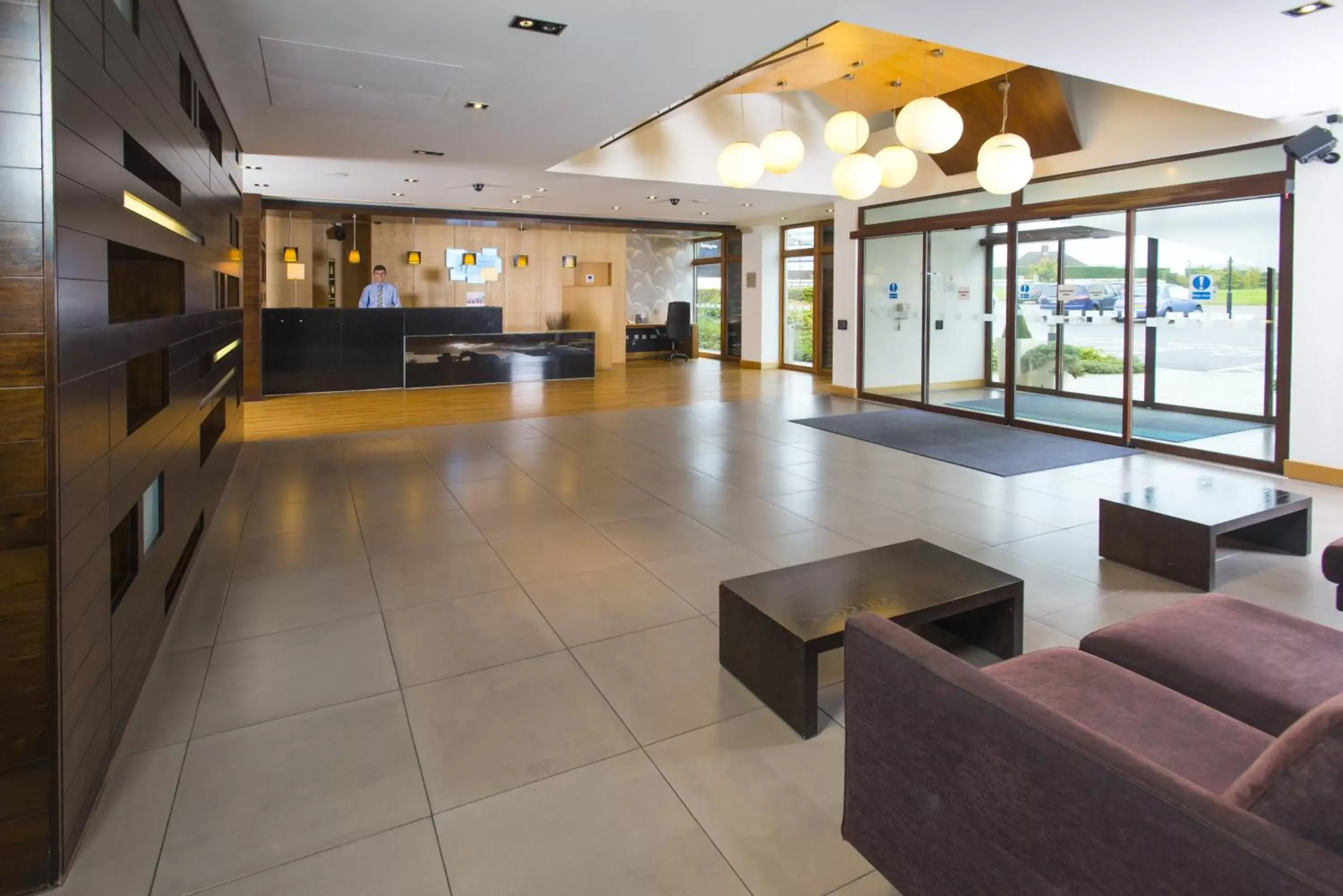 Lobby or reception, Lobby/Reception in Holiday Inn Express London - Epsom Downs, an IHG Hotel