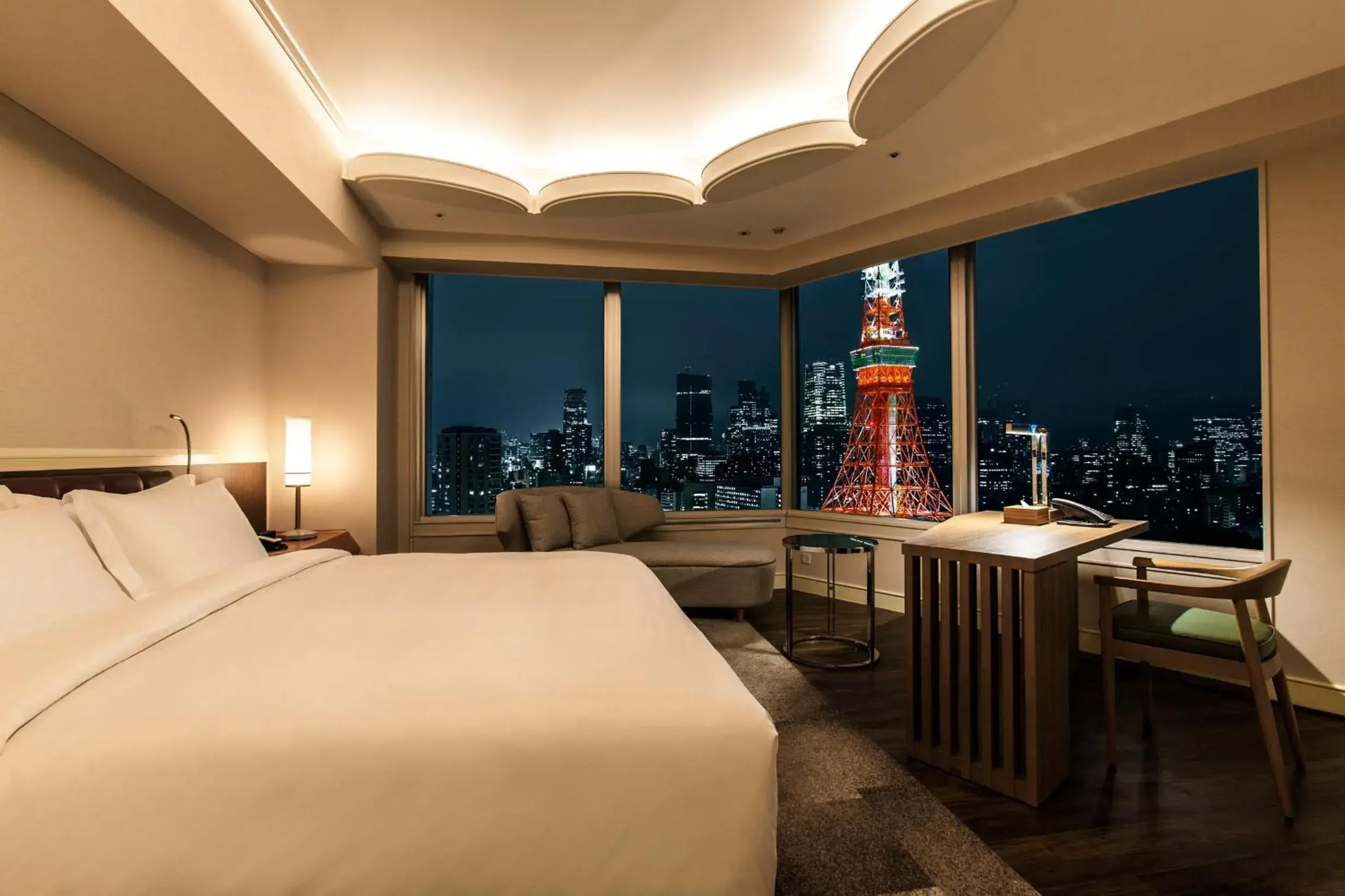 Club Corner King Room with Tokyo Tower View - single occupancy - Club Lounge Access (Renewed October 2025), 29-31 Floor - Non Smoking in The Prince Park Tower Tokyo - Preferred Hotels & Resorts, LVX Collection Club Corner King Room with Tokyo Tower View - single occupancy - Club Lounge Access (Renewed October 2025), 29-31 Floor - Non Smoking in The Prince Park Tower Tokyo - Preferred Hotels & Resorts, LVX Collection