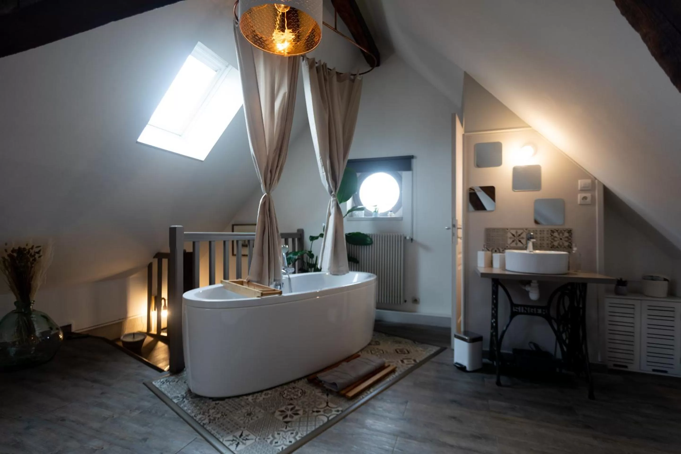 Bedroom in La Tour aux Grains chambres autonomes