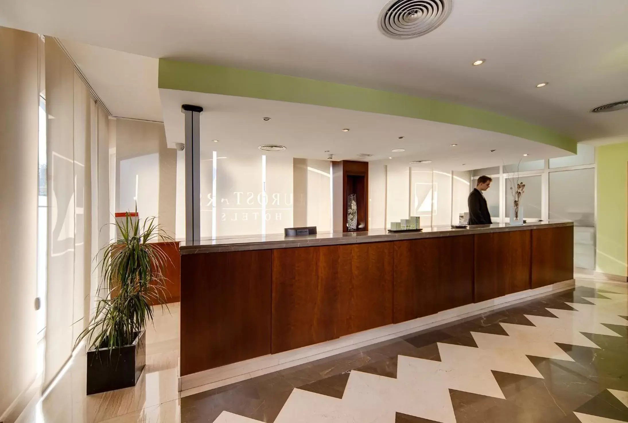 Lobby or reception, Lobby/Reception in Eurostars Zarzuela Park Hotel
