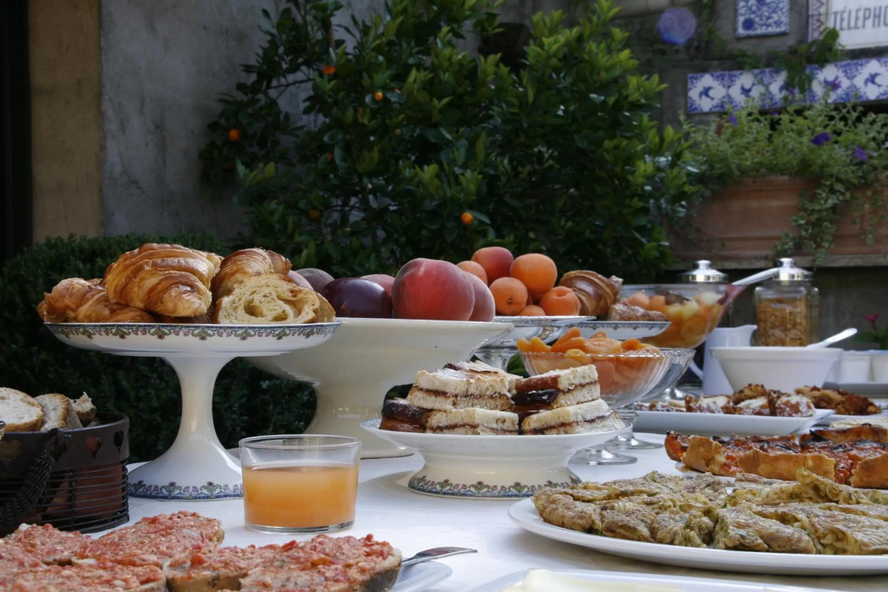 Food, Breakfast in La Maison sur la Colline