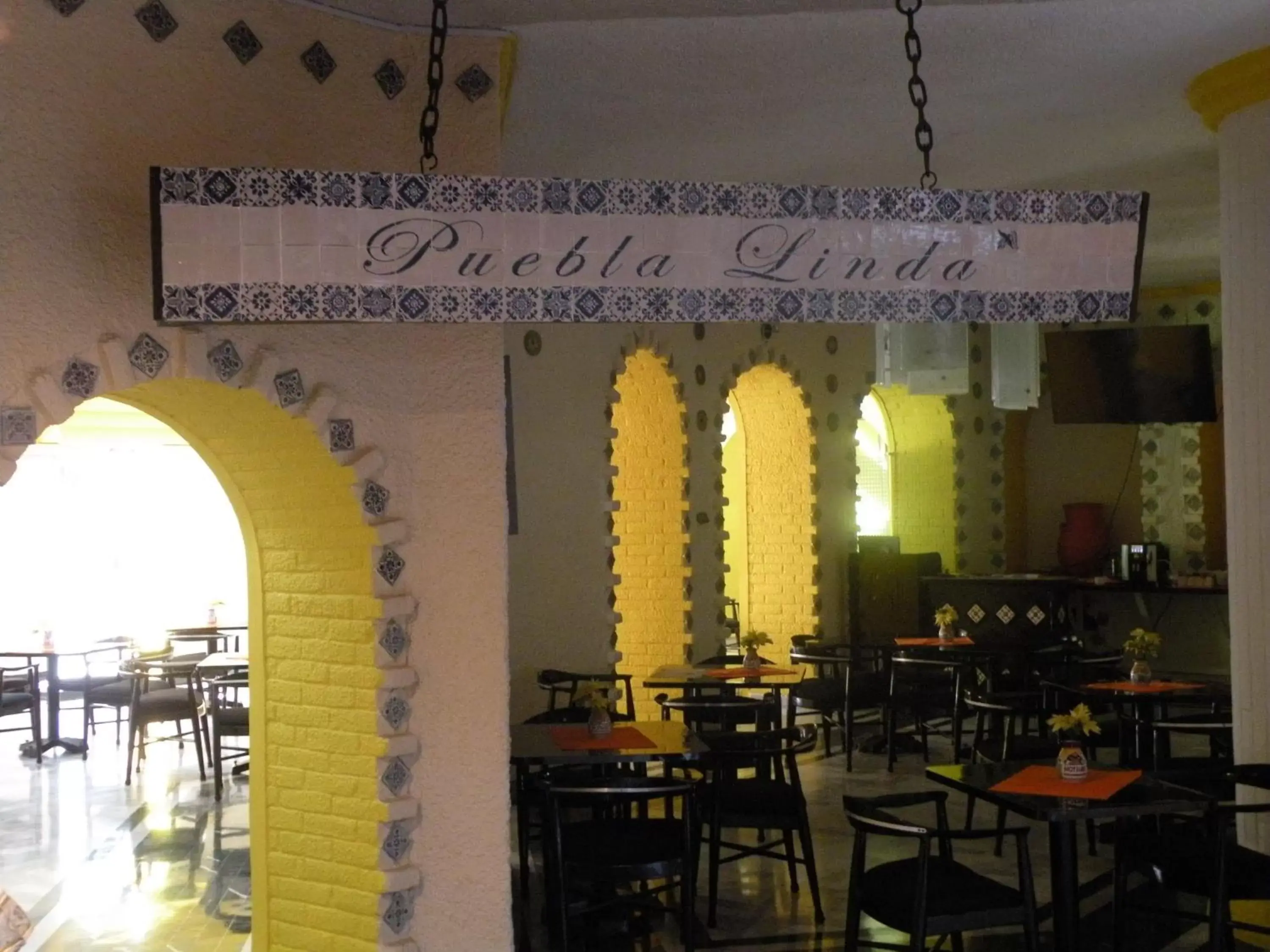 Restaurant/Places to Eat in Aristos Puebla