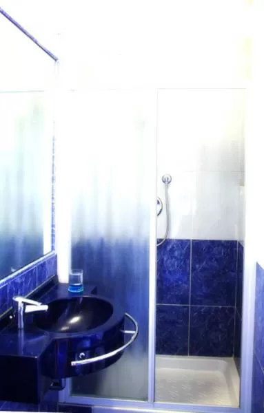 Bathroom in Hotel Beaurivage