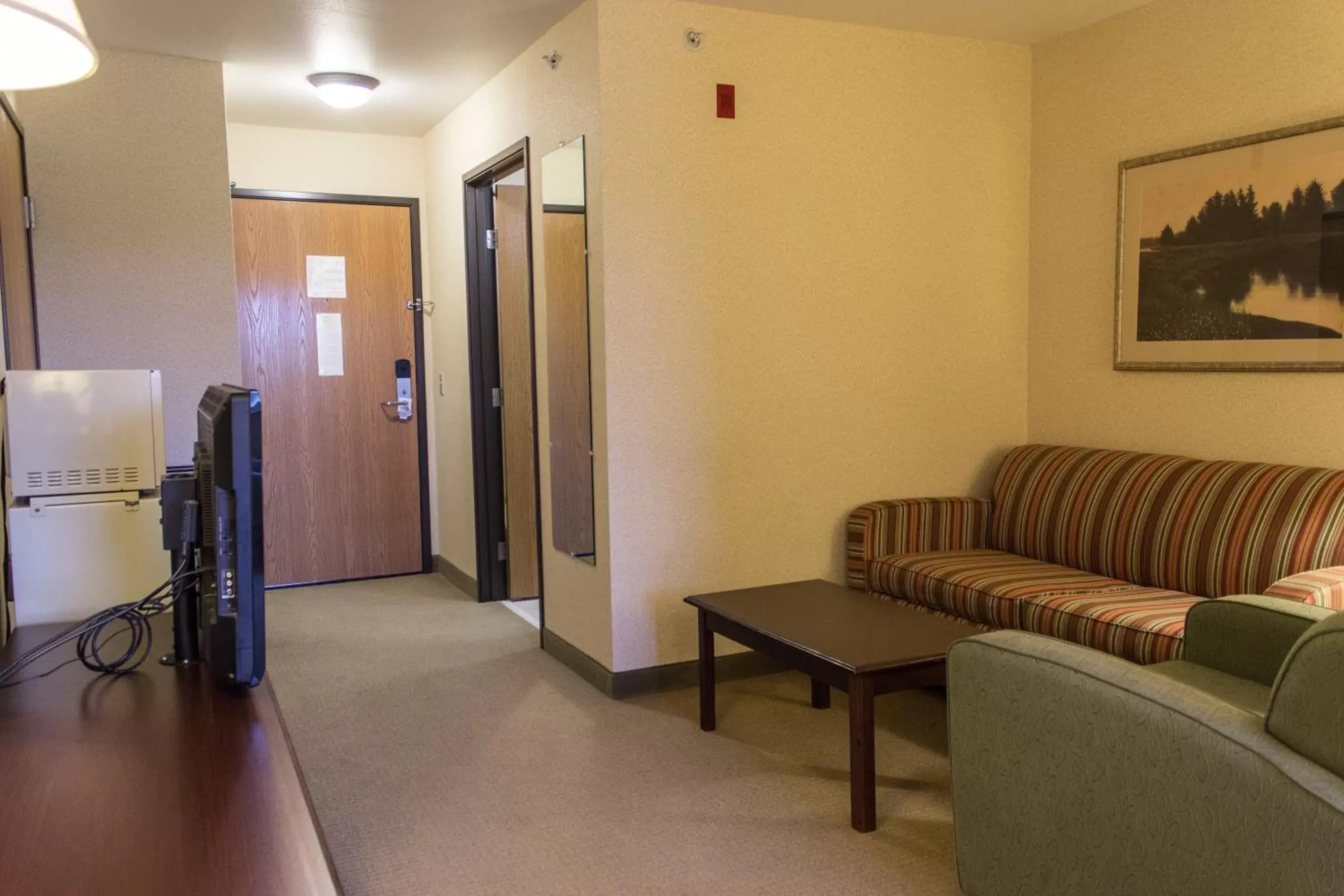 Seating Area in Boarders Inn & Suites by Cobblestone Hotels - Shawano