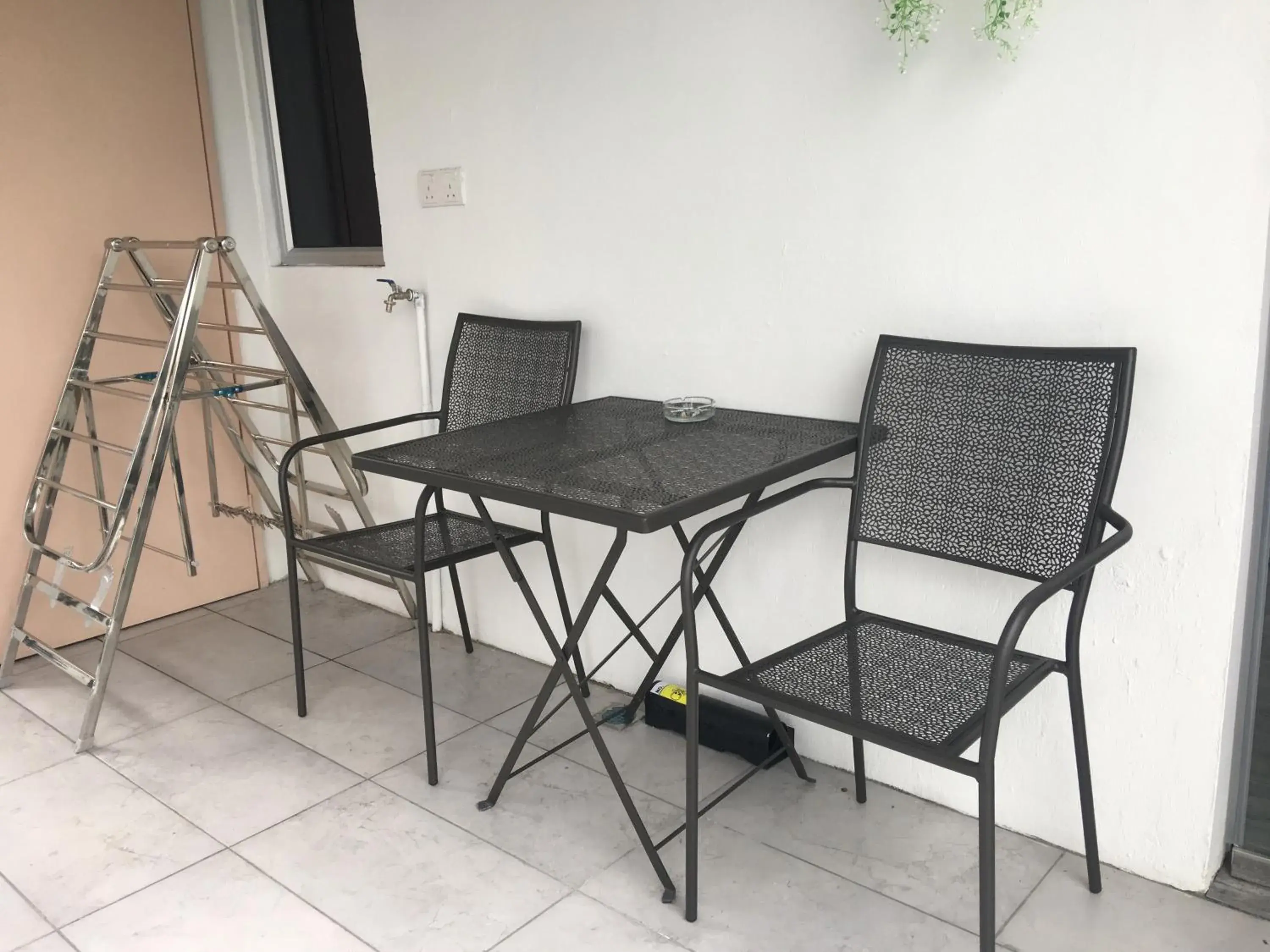 Balcony/Terrace, Seating Area in Signel Hostel