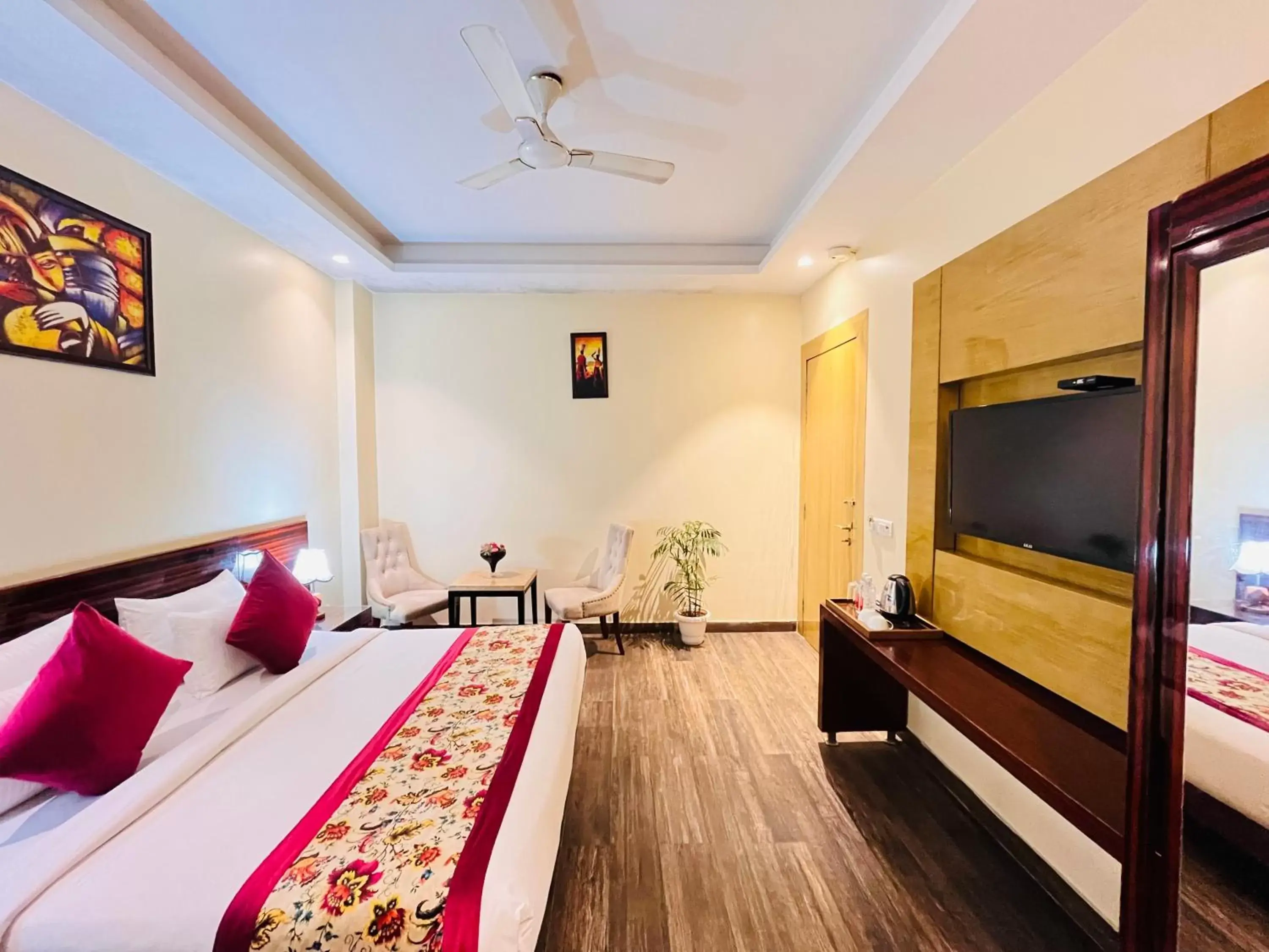 Bed in Hotel Banz - Near Delhi International Airport